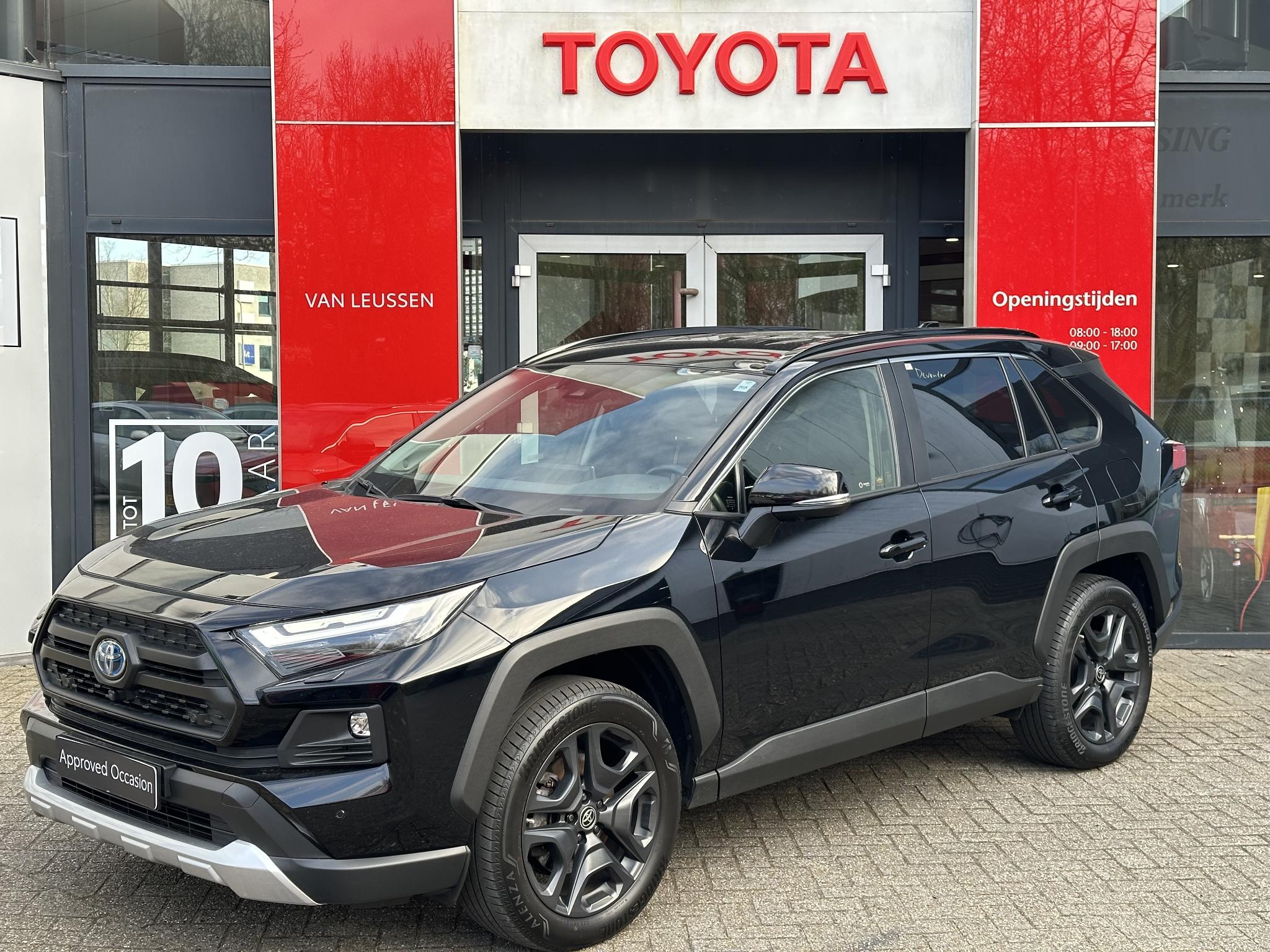 Toyota RAV4 2.5 HYBRID AWD ADVENTURE JBL-AUDIO NAVIGATIE AFN-TREKHAAK STUUR/STOELVERW. 360°CAMERA PRIVACY-GLASS
