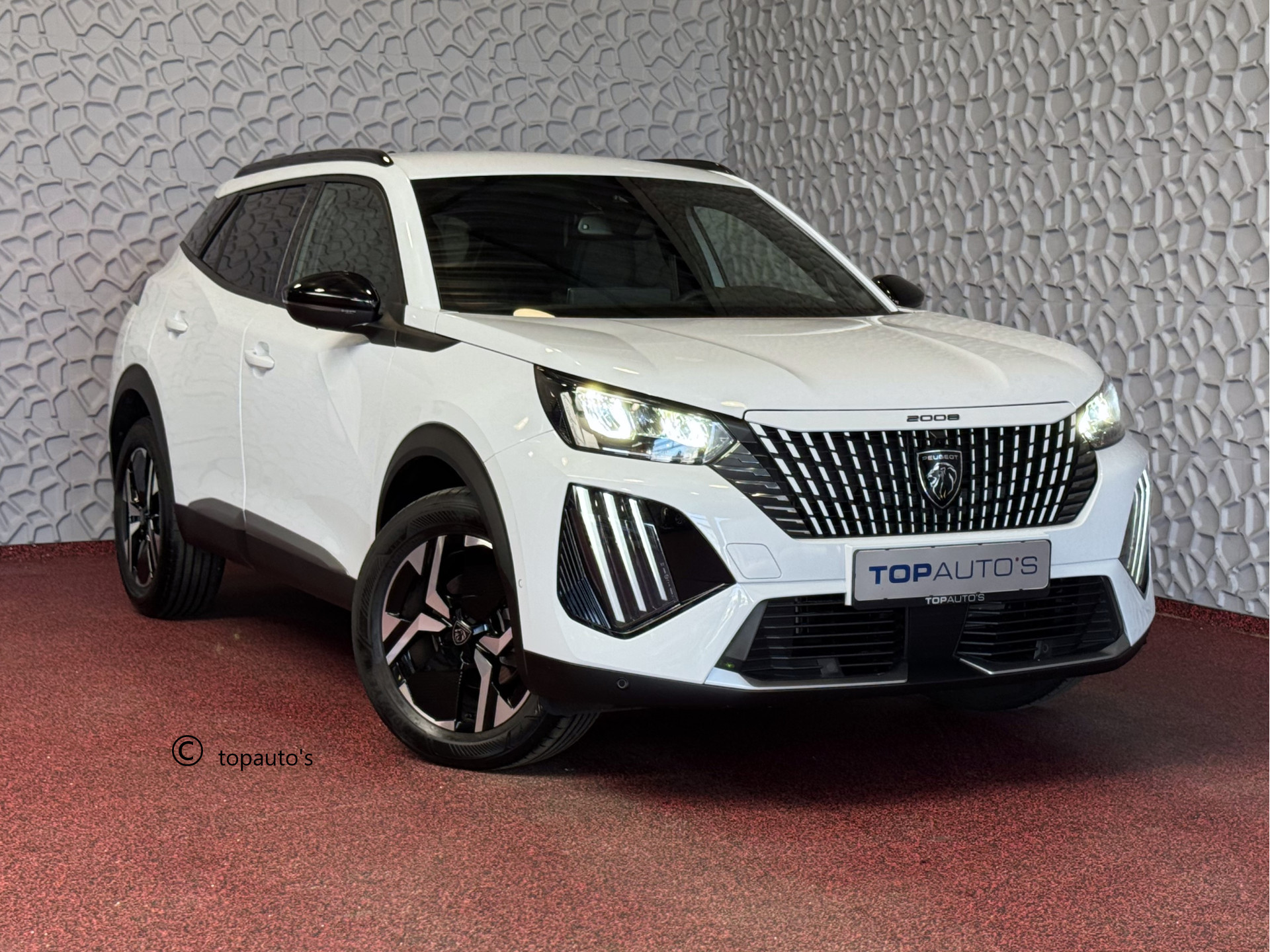 Peugeot 2008 1.2 130PK ✅NW MODEL✅ BLACK EDITION BLINDSPOT CARPLAY NAVI LED VIR.COCKPIT 360.CAMERA ADAP.CRUISE KEYLESS STOELVERW. 2024