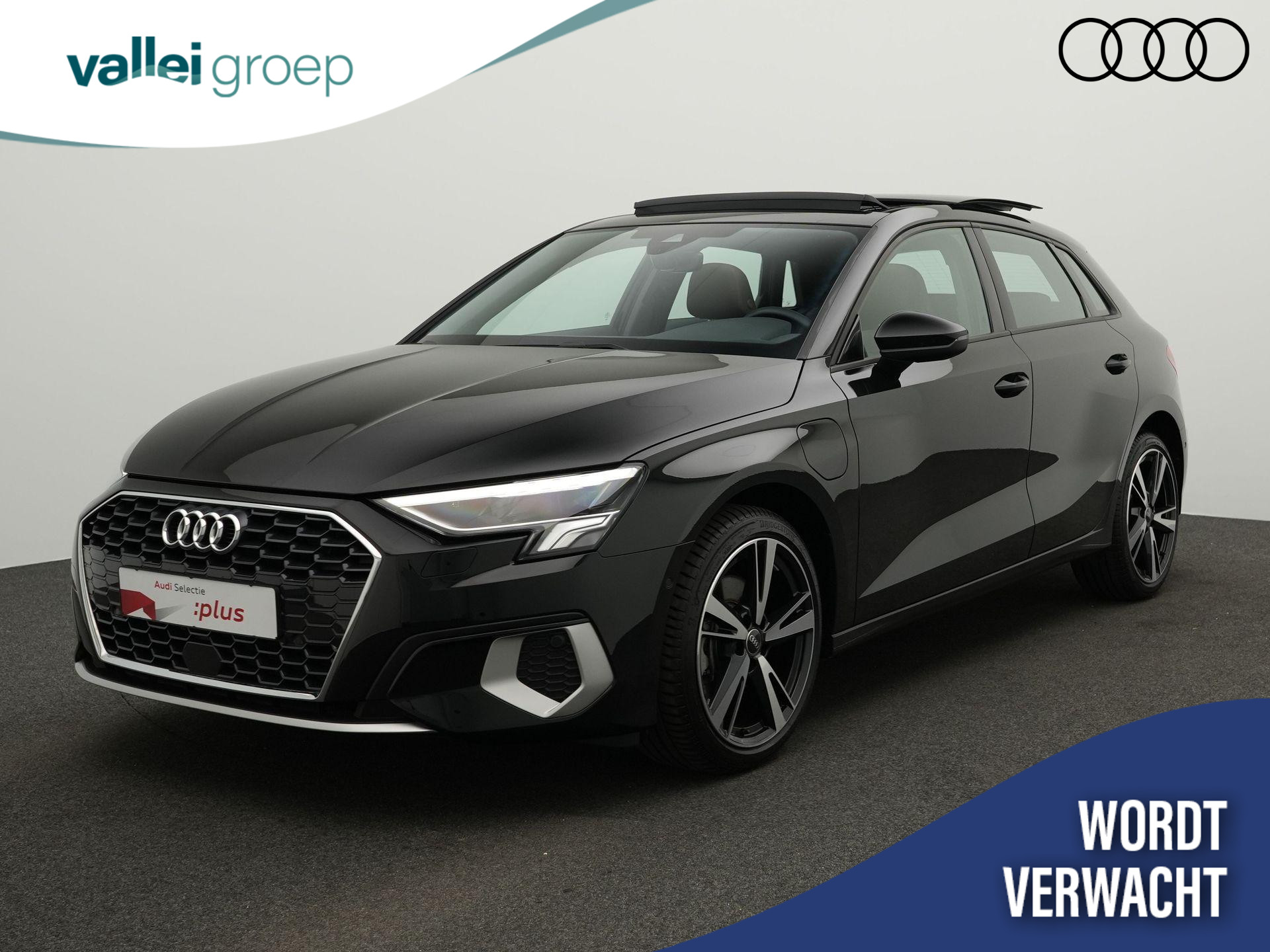 Audi A3 Sportback 40 TFSI e 204 pk S-tronic Advanced edition | Panoramadak | Leder | Achteruitrijcamera | Navigatie | Stoelverwarming | Adaptive Cruise