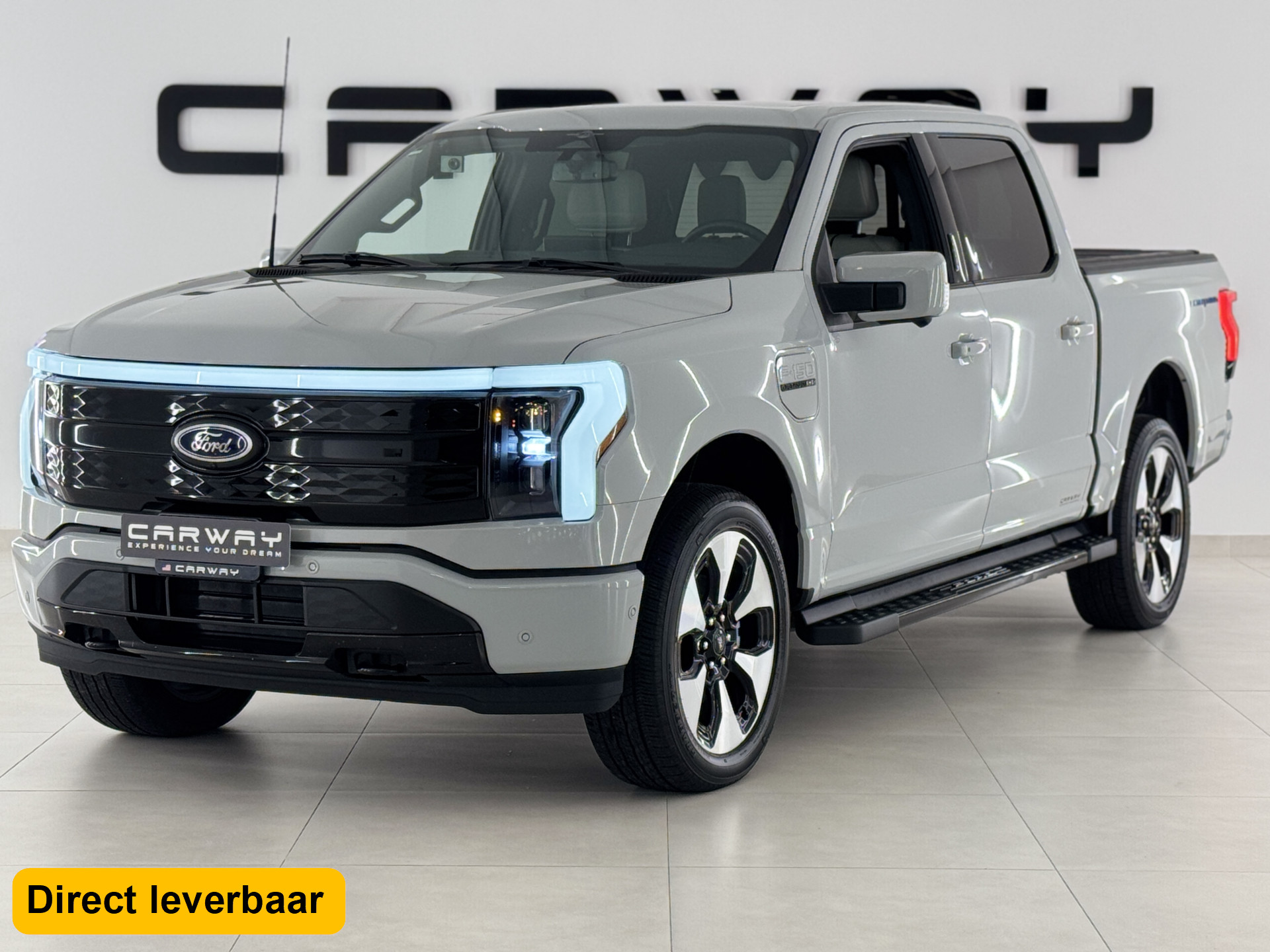 Ford F-150 LIGHTNING Platinum Extended Range