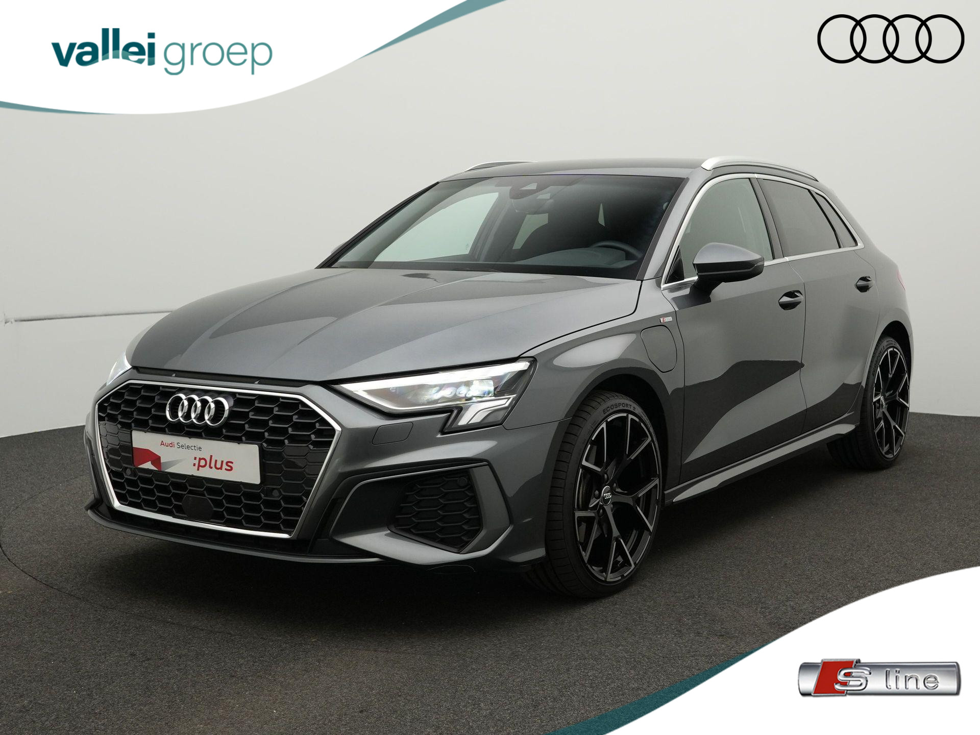 Audi A3 Sportback 40 TFSI e 204 pk S-tronic Advanced edition / S-Line | Navigatie | Stoelverwarming | Adaptive Cruise | Parkeersensoren achter