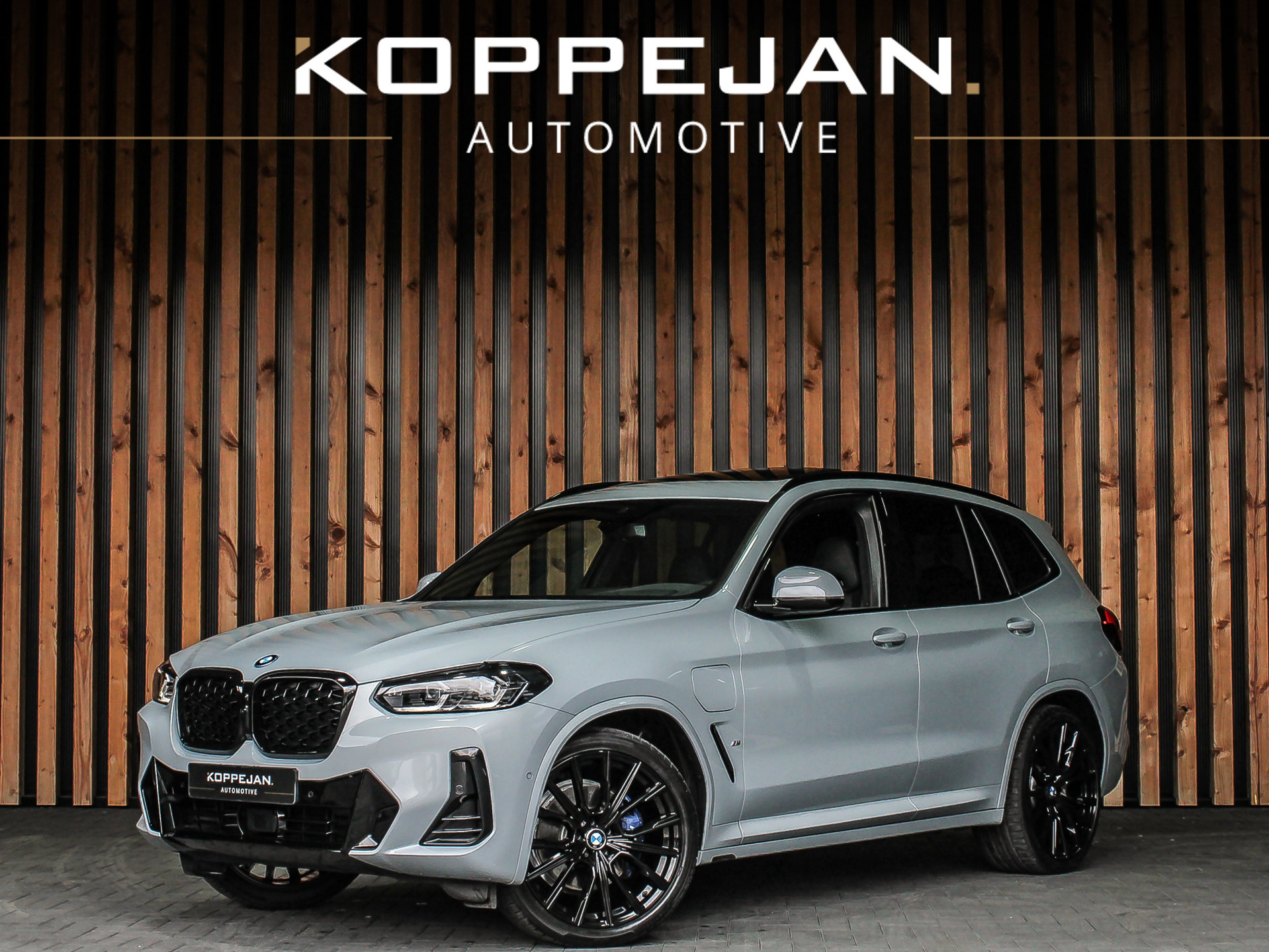 BMW X3 xDrive30e 292PK High Executive M-Sport | SCHAALSTOELEN | HEAD-UP | PANO | HARMAN KARDON | SHADOWLINE |