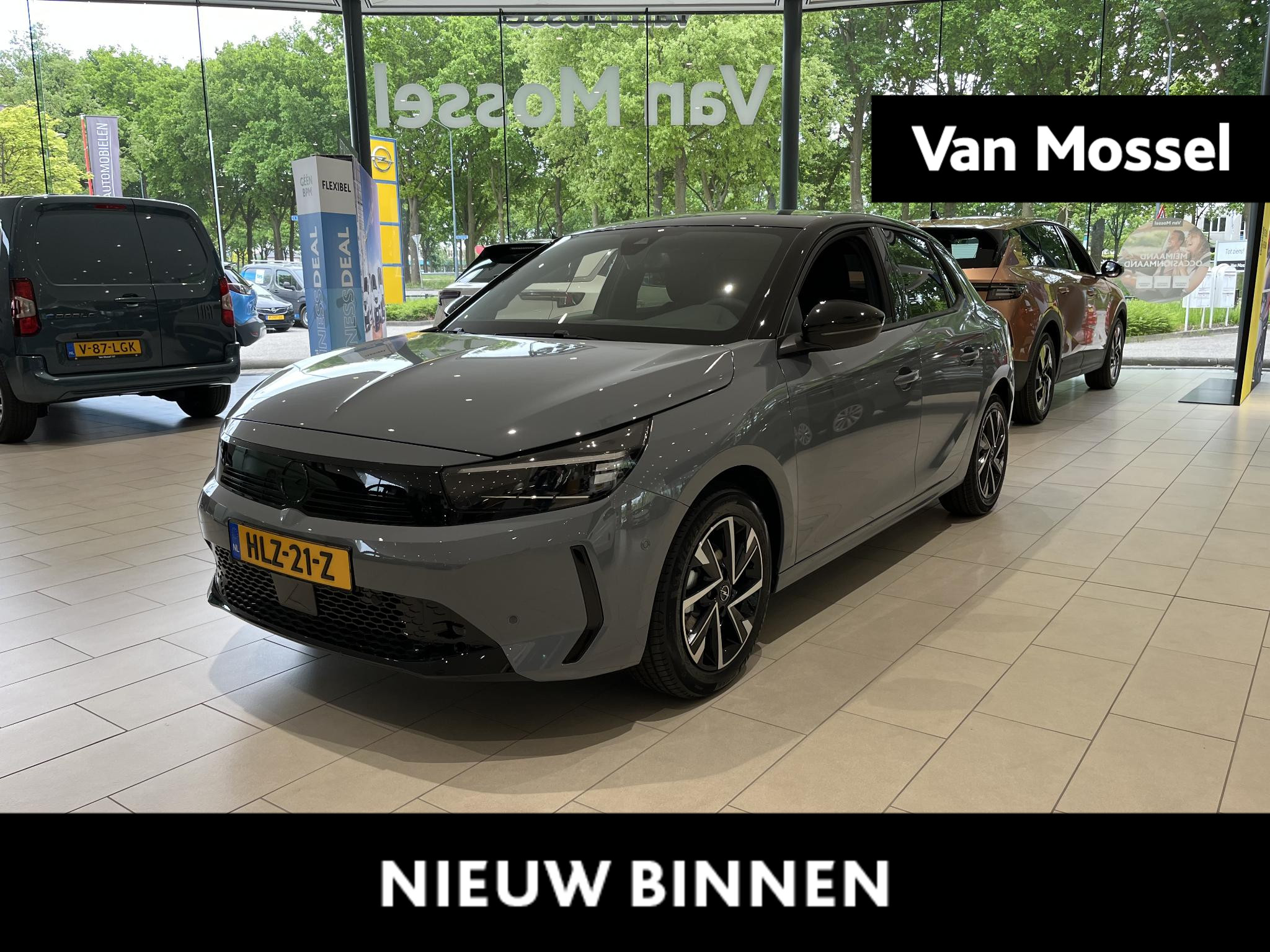 Opel Corsa 1.2 GS | KEYLESS START | LMV | CAMERA | PDC V+A | CLIMATE CONTROL |