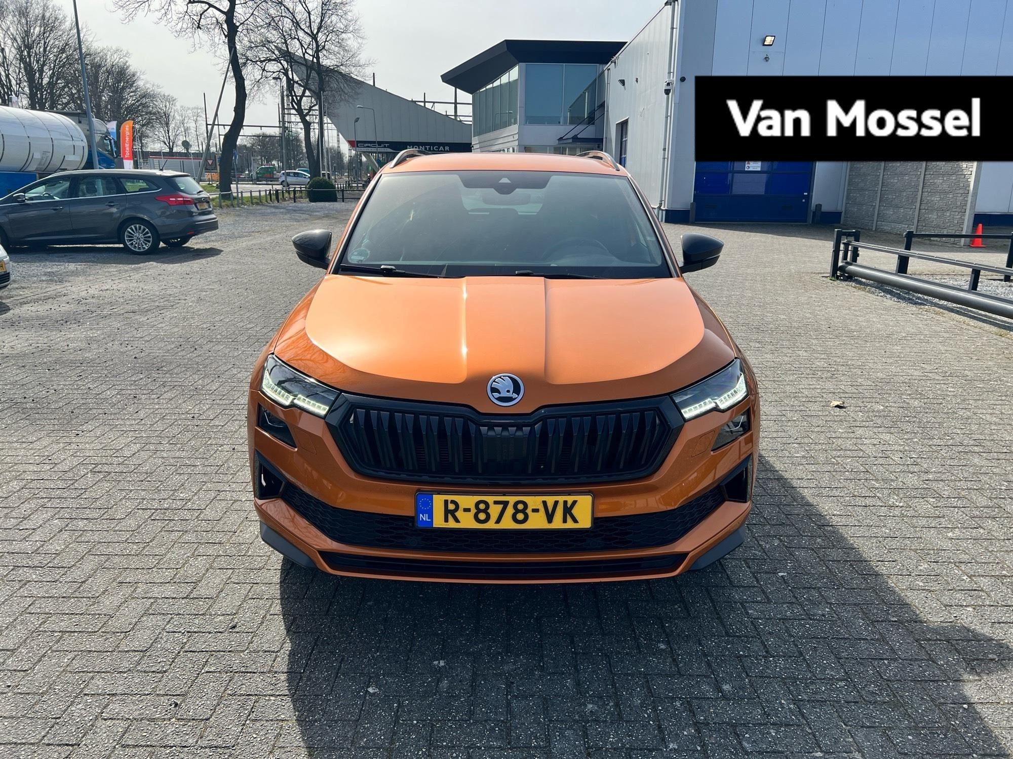Škoda Karoq 1.5 TSI ACT Sportline Business Automaat | Navigatie | Metallic lak