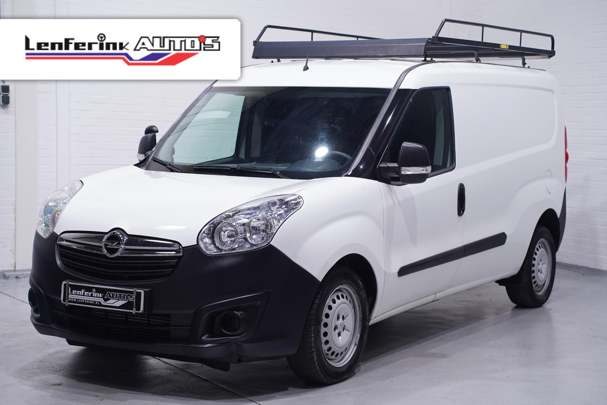 Opel Combo 1.6 CDTi 105 pk L2H1 Edition va 159,- p/mnd Airco, Cruise Control, Trekhaak, Imperiaal, NAP, 2-Zits