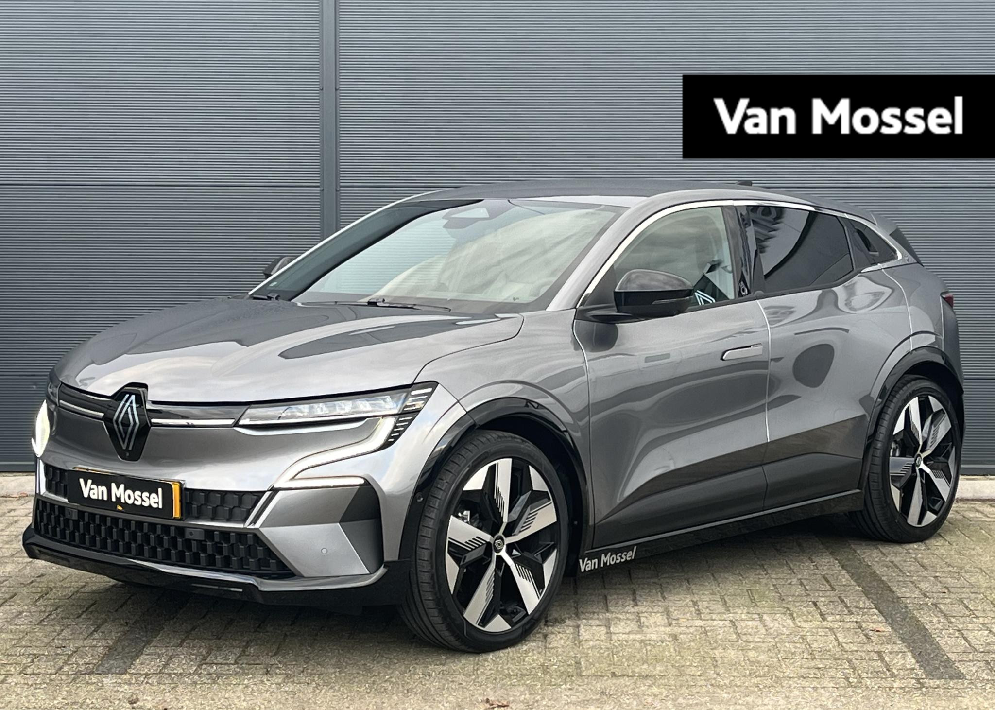 Renault Megane E-Tech Comfort Range Techno 60 kWh 220PK | Adaptieve Cruise Control | Apple CarPlay & Android Auto | Stoel- en Stuurverwarming | Google Navigatie | 360 Graden Camera