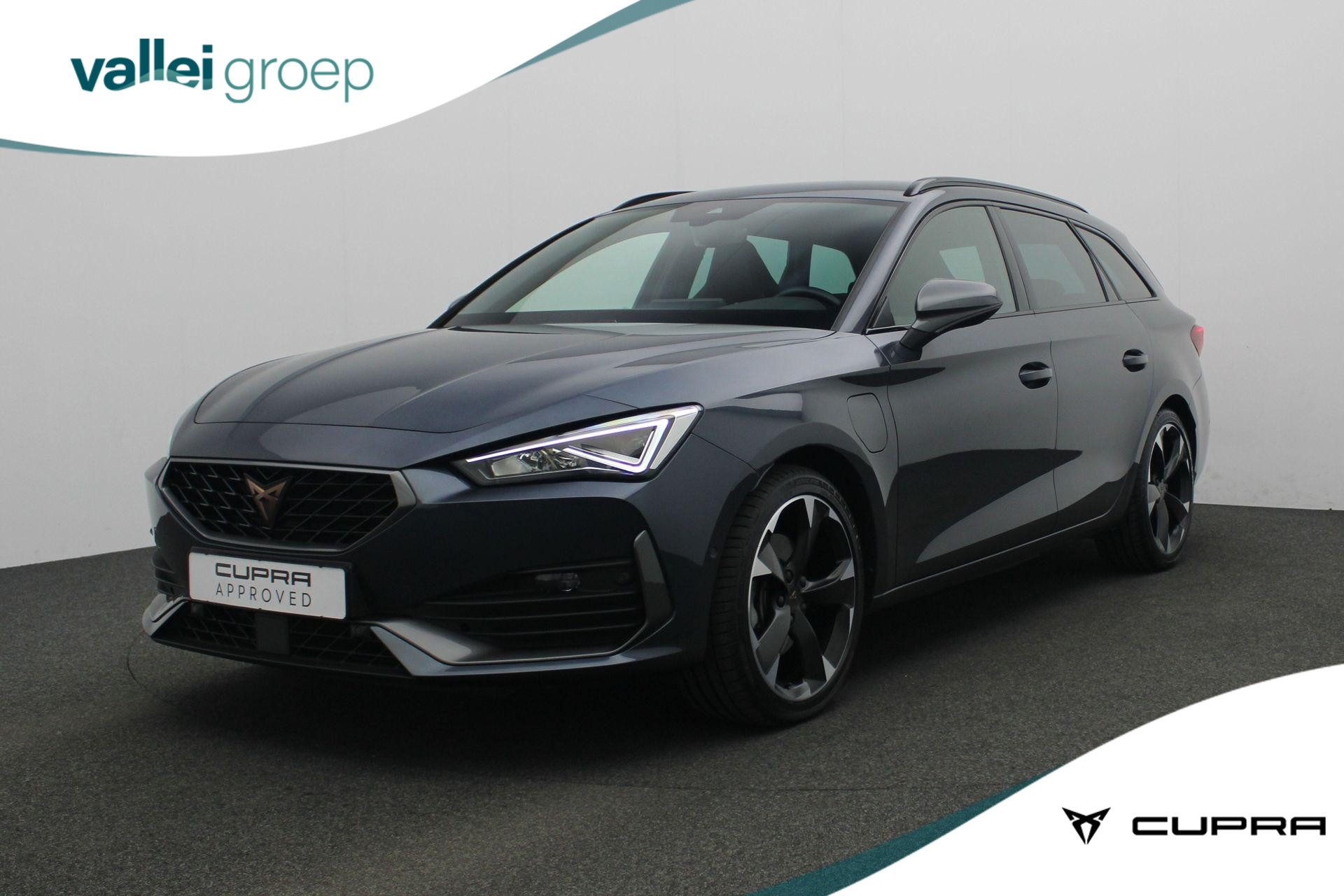 CUPRA Leon Sportstourer 1.4 204 pk DSG e-Hybrid Business | Trekhaak | Adaptief sportonderstel | Achteruitrijcamera | Navigatie