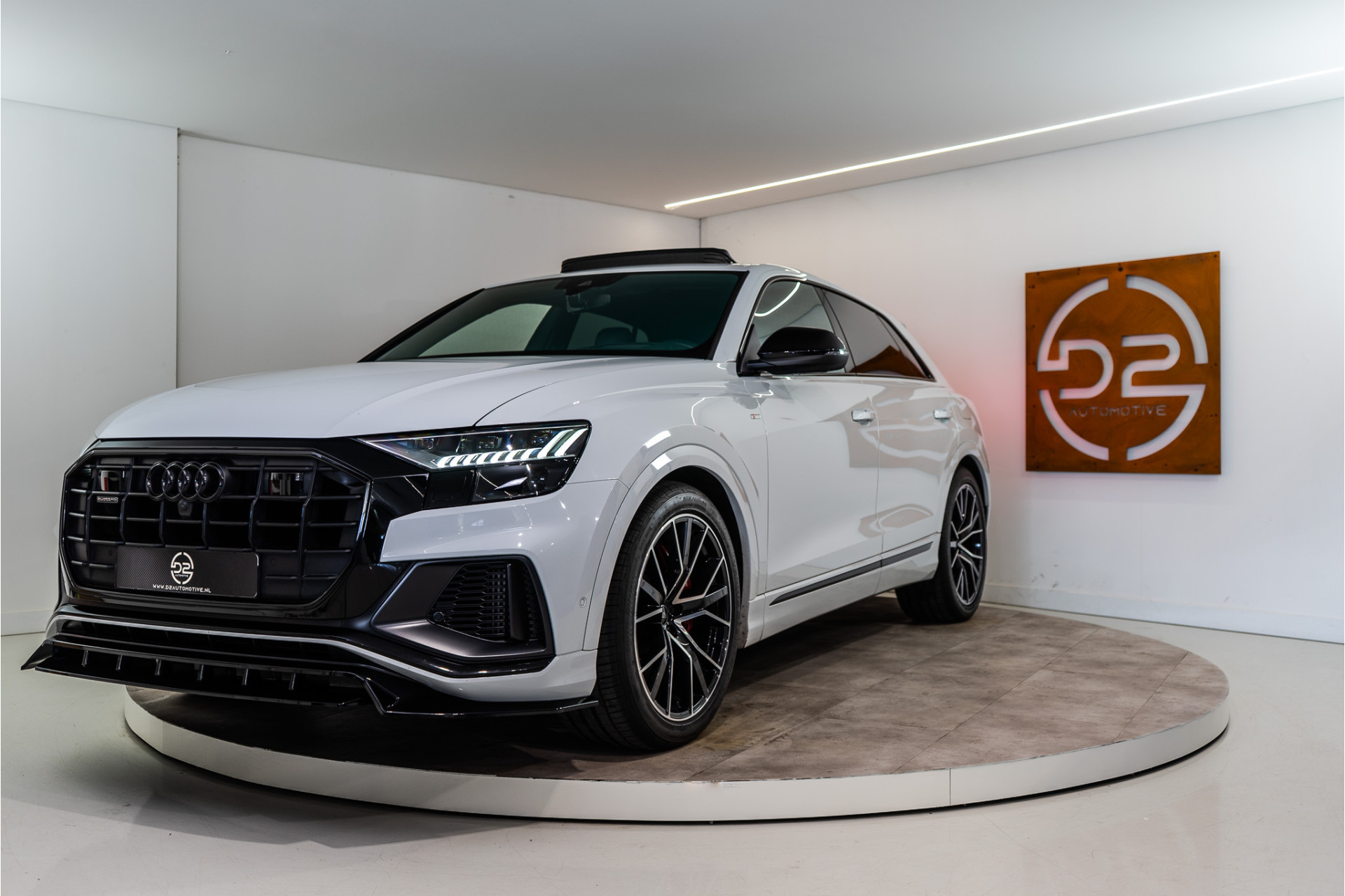 Audi Q8 60 TFSI e Quattro Competition S 462PK | Pano | Leder | Sfeer | Matrix | NightVision | VOL! 12 MND Garantie VERKOCHT / SOLD