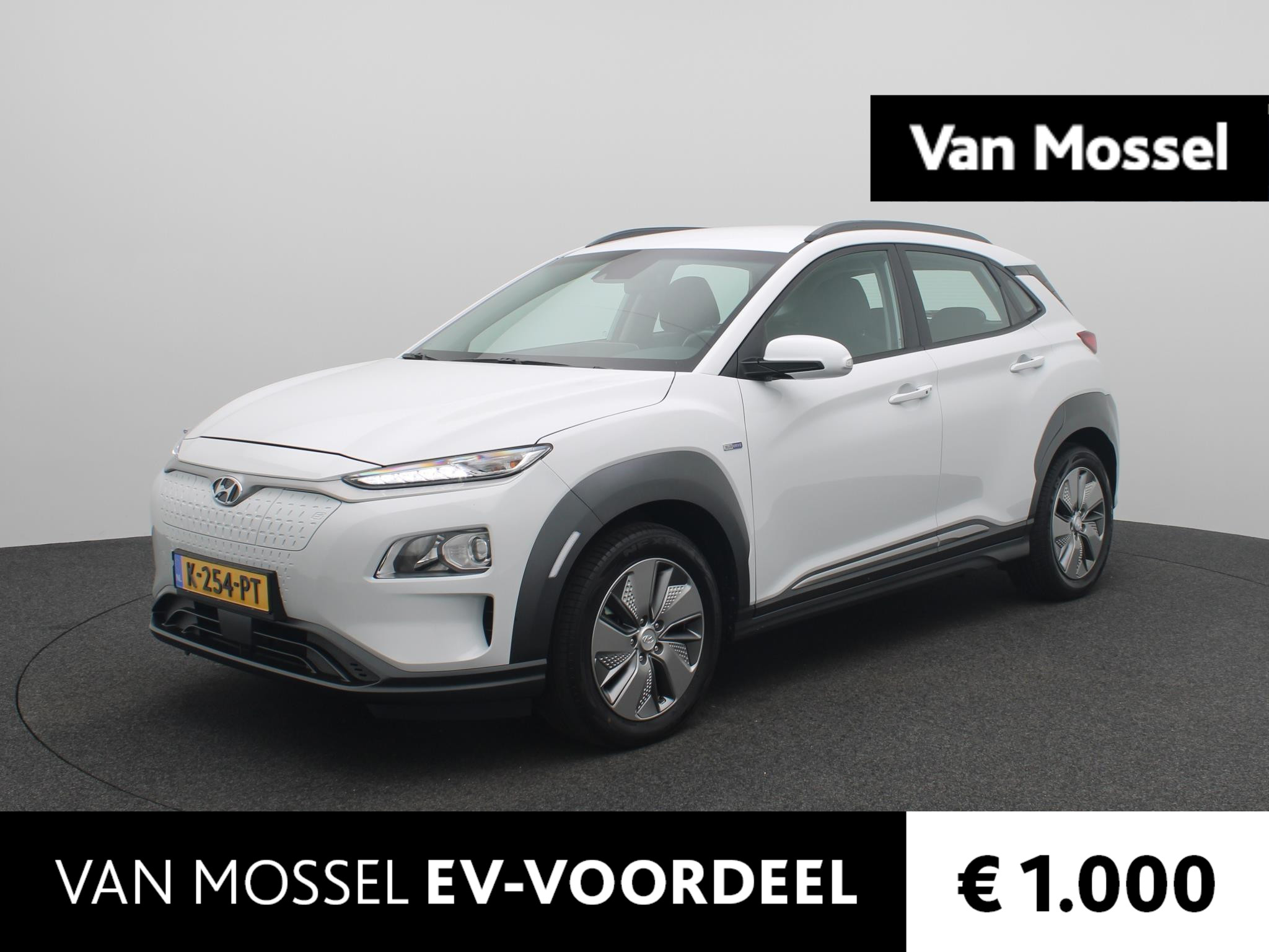 Hyundai Kona EV Comfort 39 kWh | Navigatie | Stoel en Stuurverwarming | Warmtepomp | Adaptive Cruise Control | DAB