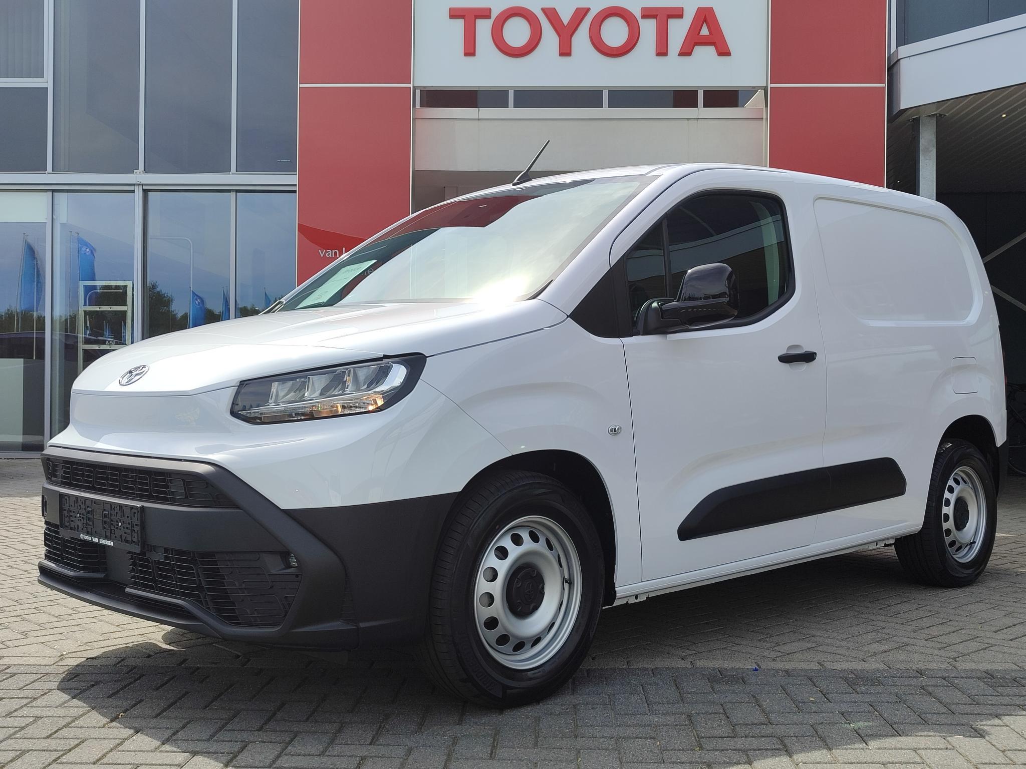 Toyota ProAce CITY CHALLENGER 50KWH ELECTRIC NIEUW MODEL STOEL/STUURVERW AIRCO APPLE/ANDROID PARK-SENSOREN CRUISE DIRECT LEVERBAAR
