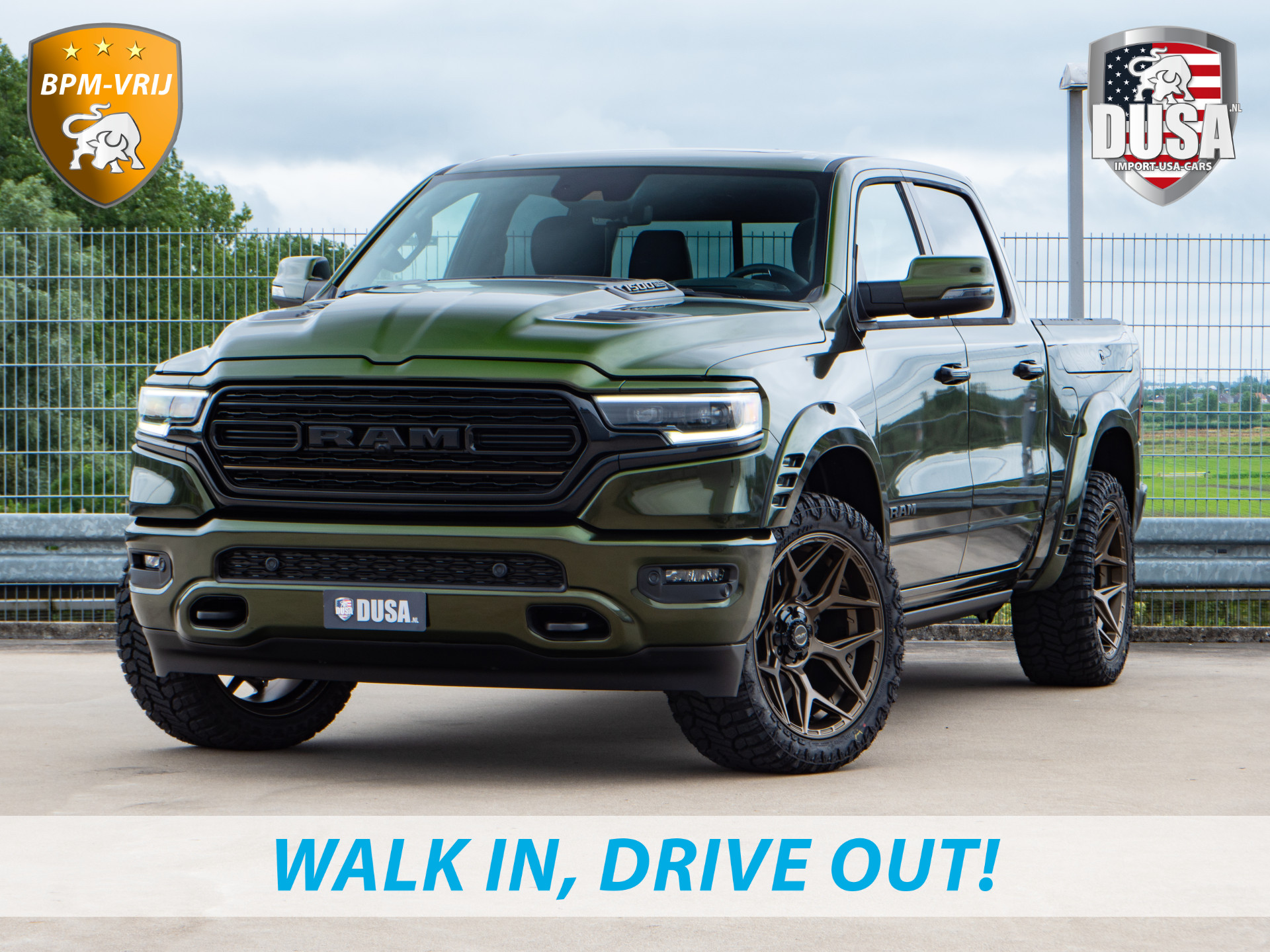 Dodge Ram 1500 | Limited 5.7 V8 HEMI E-torque | INCL BPM-VOORDEEL | Panoramadak  | Luchtvering | RAMBOX | INCL BPM-VOORDEEL Getoonde accessoires zijn verkrijgbaar tegen meerprijs