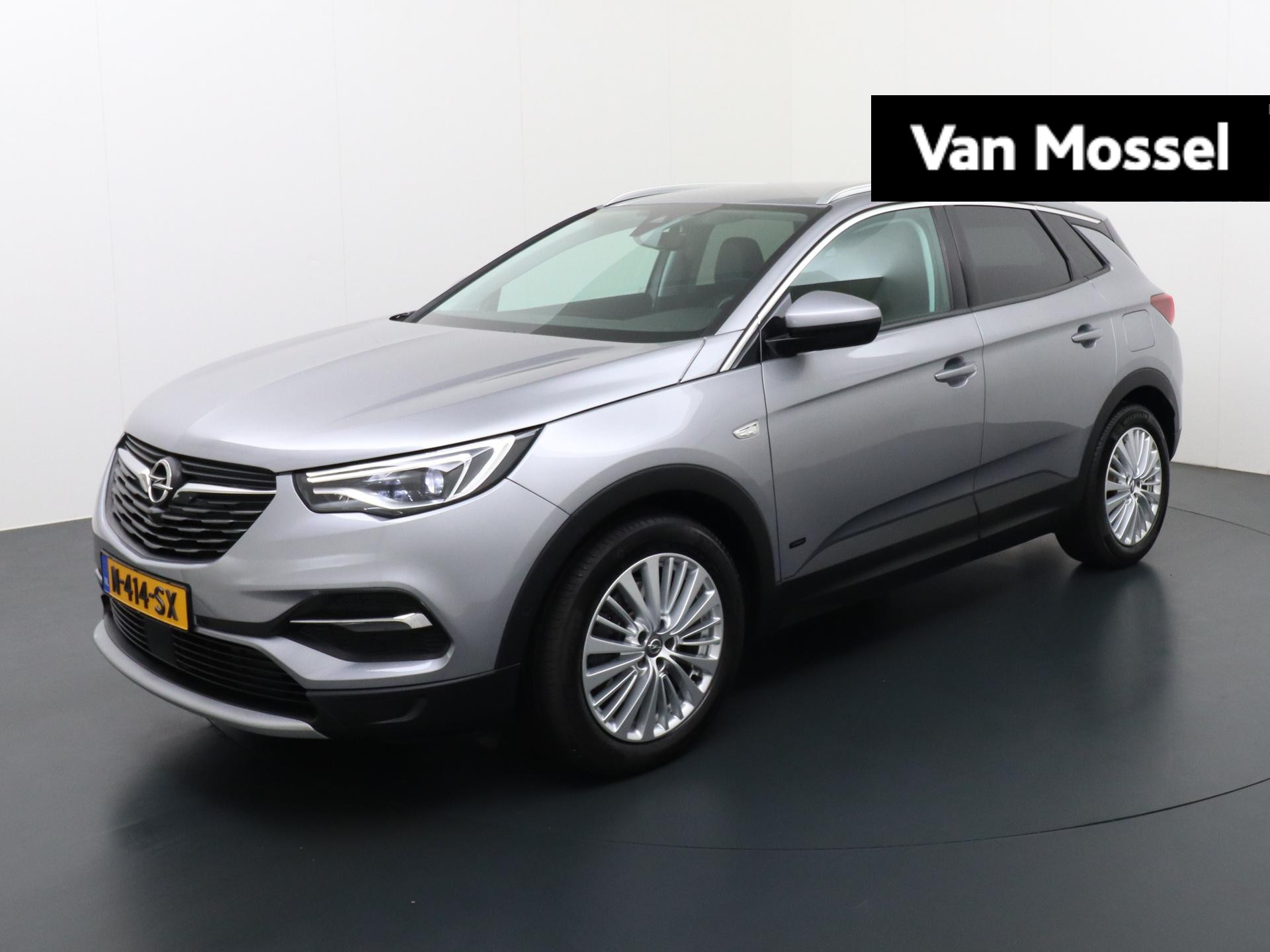 Opel Grandland X 1.6 Turbo Hybrid Innovation AUTOMAAT | Parkeer camera | Navigatie |