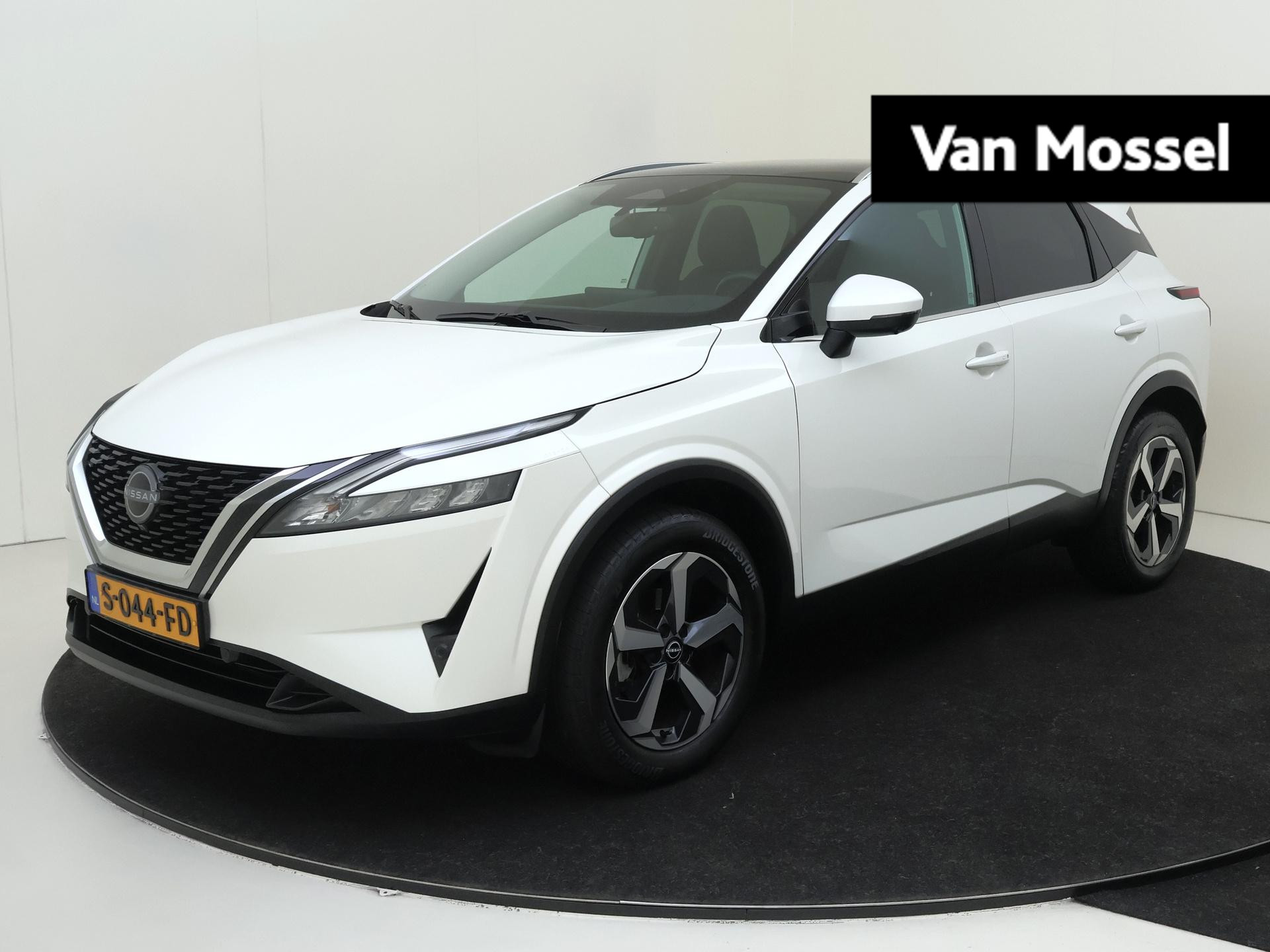 Nissan QASHQAI 1.3 MHEV Xtronic N-Connecta | Panoramadak | Camera's rondom