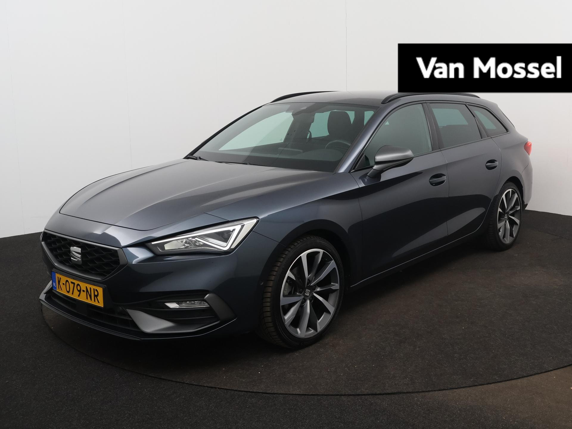 SEAT Leon Sportstourer 1.5 eTSI FR Launch Edition | TREKHAAK | ELEK.LAADKLEP | NAVIGATIE | STOEL-STUUR VERWARMING | CAMERA |