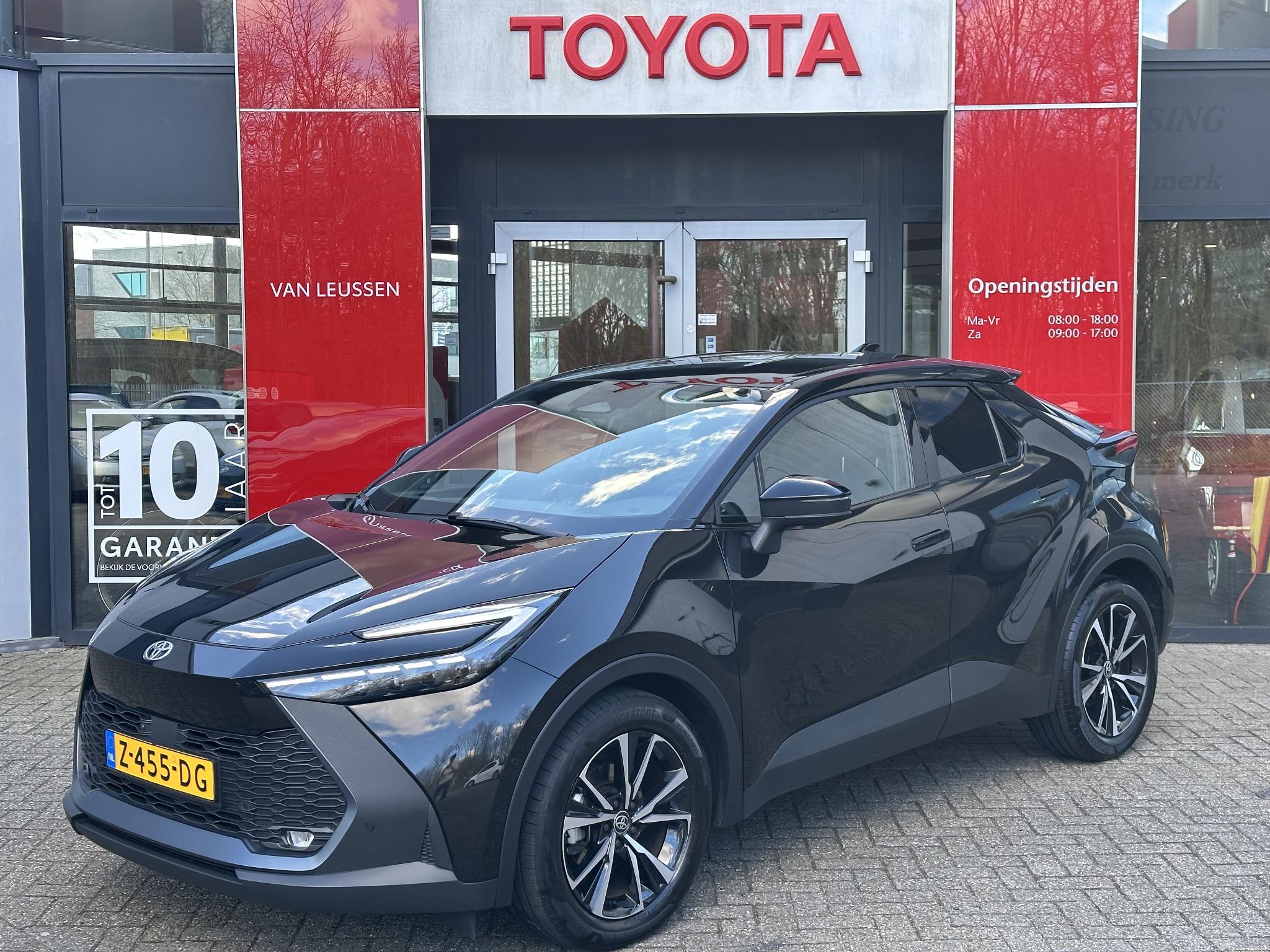 Toyota C-HR 2.0 Hybrid 200 First Edition 360° CAMERA ELEKTR. ACHTERKLEP STOEL/STUURVERWARMING DRAADLOOS LADEN TELEFOON