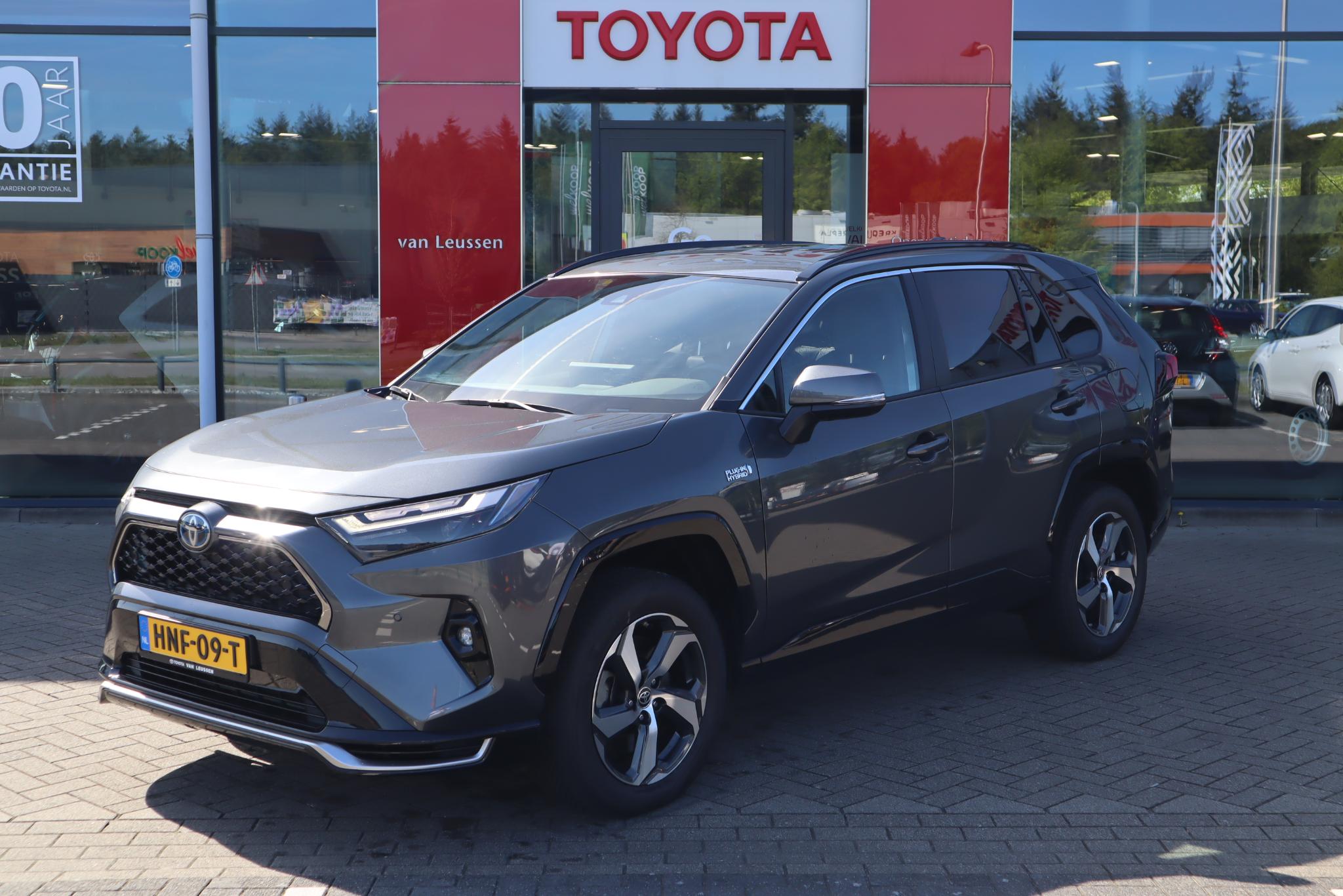 Toyota RAV4 2.5 PLUG-IN HYBRID AWD STYLE APPLE/ANDROID P-SENSOREN 18"LMV VIRTUAL-COCKPIT DRAADLOOS-LADEN-TEL AD-CRUISE CAMERA