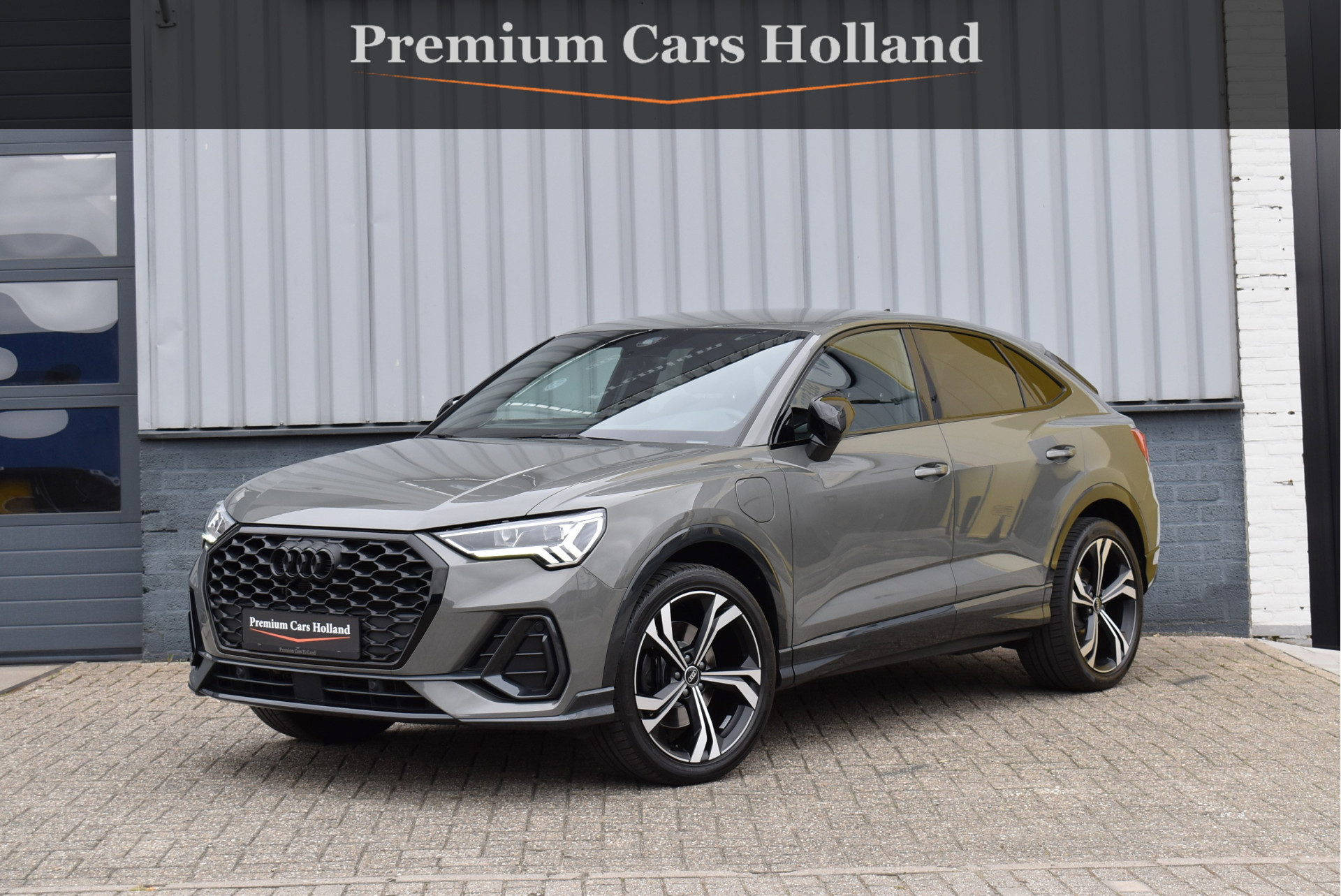 Audi Q3 Sportback 45 TFSI e S-Line 245 Pk Navi Sfeer Trekhaak Camera ACC 20 Inch