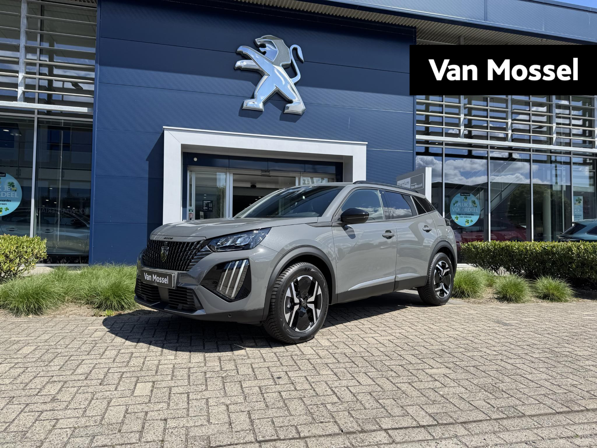 Peugeot 2008 PureTech 100 Allure l Vision & Drive Assist Pack l Navigation & Access Pack l Trekhaak