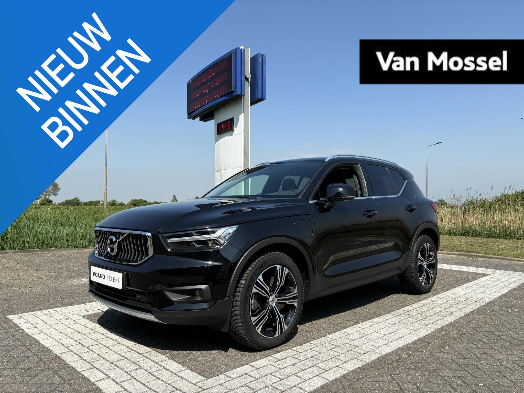 Volvo XC40 T5 Recharge Inscription | Plug-in Hybrid | Keyless Entry | Adaptive Cruise Control | Park. Camera | Stoelverwarming