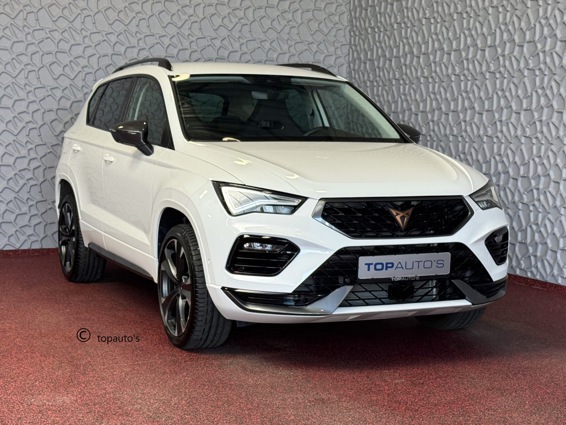 SEAT Ateca CUPRA 1.5 TSI VIR.COCKPIT BEATS MATRIX LED ELEK.KLEP TREKHAAK NAVI CAMERA CARPLAY STOEL/STUUR VERW. 09/2024