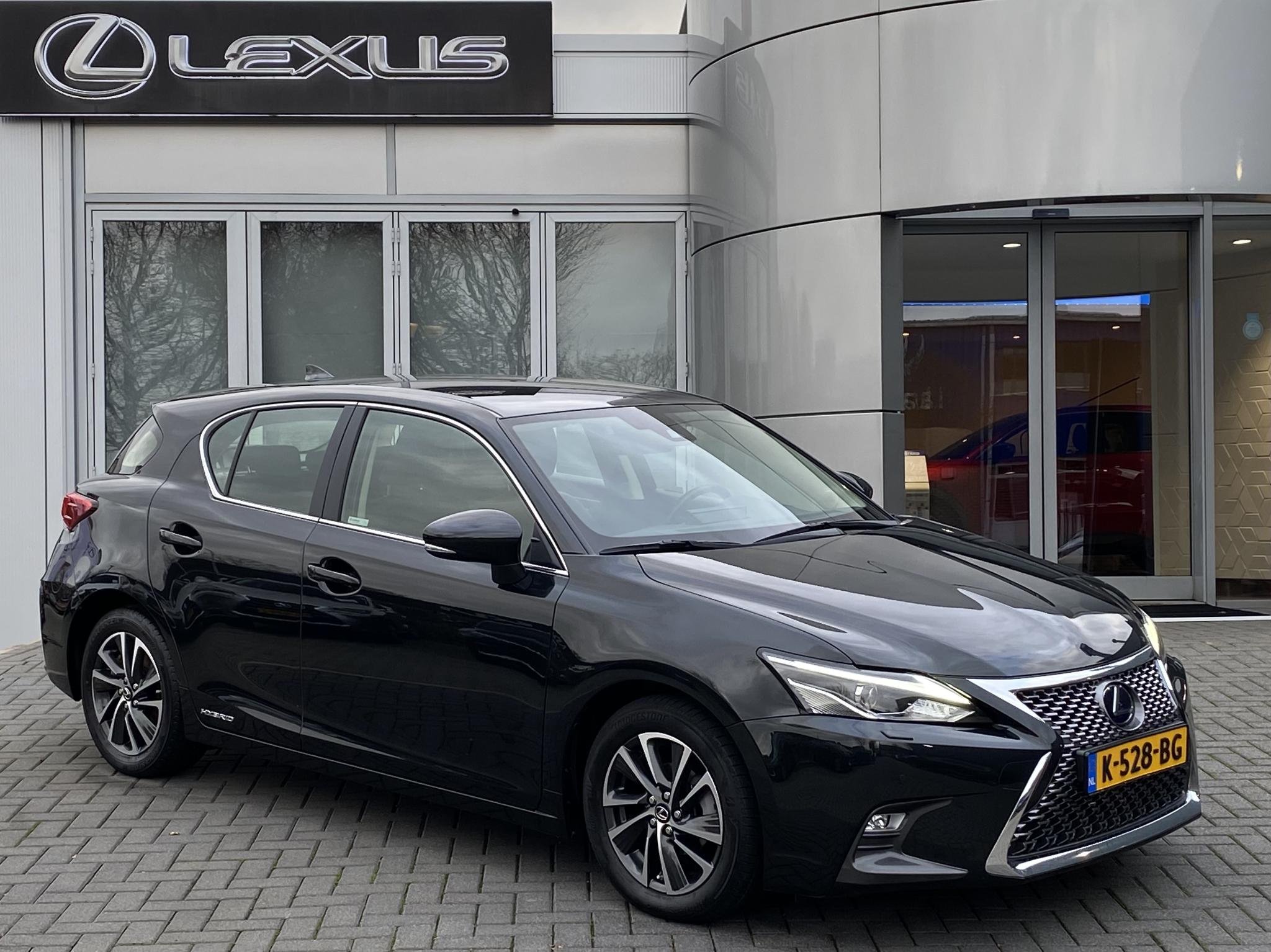 Lexus CT 200h Ultimate Edition NL-AUTO PARK-SENSOR GROOTSCHERM-NAVI