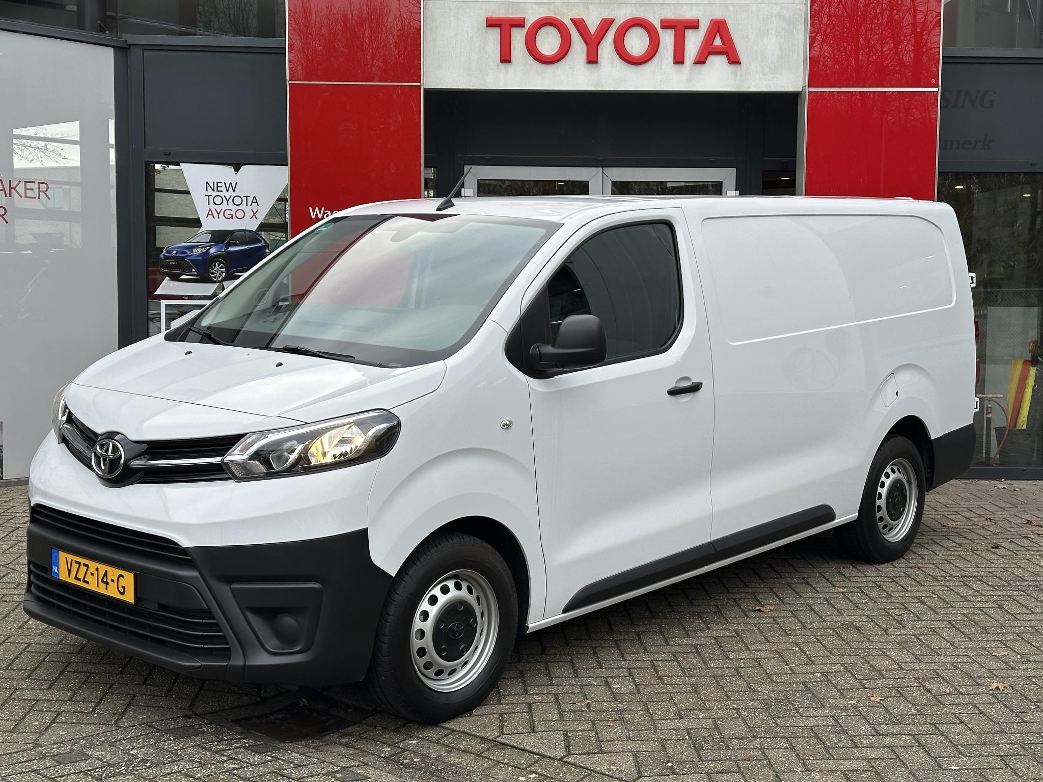 Toyota ProAce Long Worker 2.0 D-4D 145PK LIVE Toyota ProAce Long Worker 2.0 D-4D LIVE APPLE/ANDROID AIRCO CRUISE LAADRUIMTE-BETIMMERING NL-AUTO