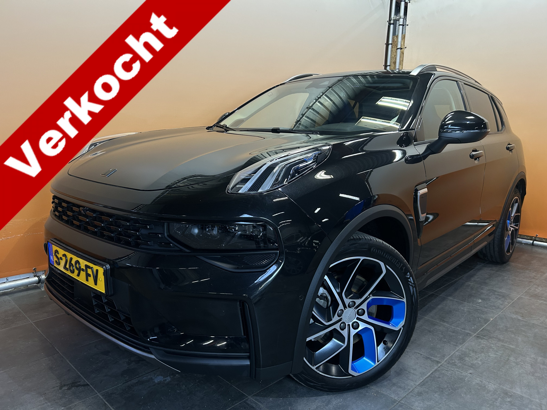 Lynk & Co 01 1.5 zwarte lijsten! 6,6 kW laden | schuifdak | stoelverwarming