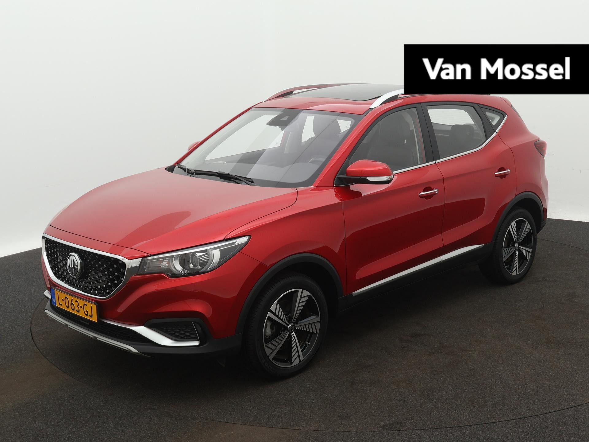 MG ZS-EV Luxury 45 kWh | Leder | Navi | Panoramadak | Camera | Apple CarPlay | Afn. Trekhaak |