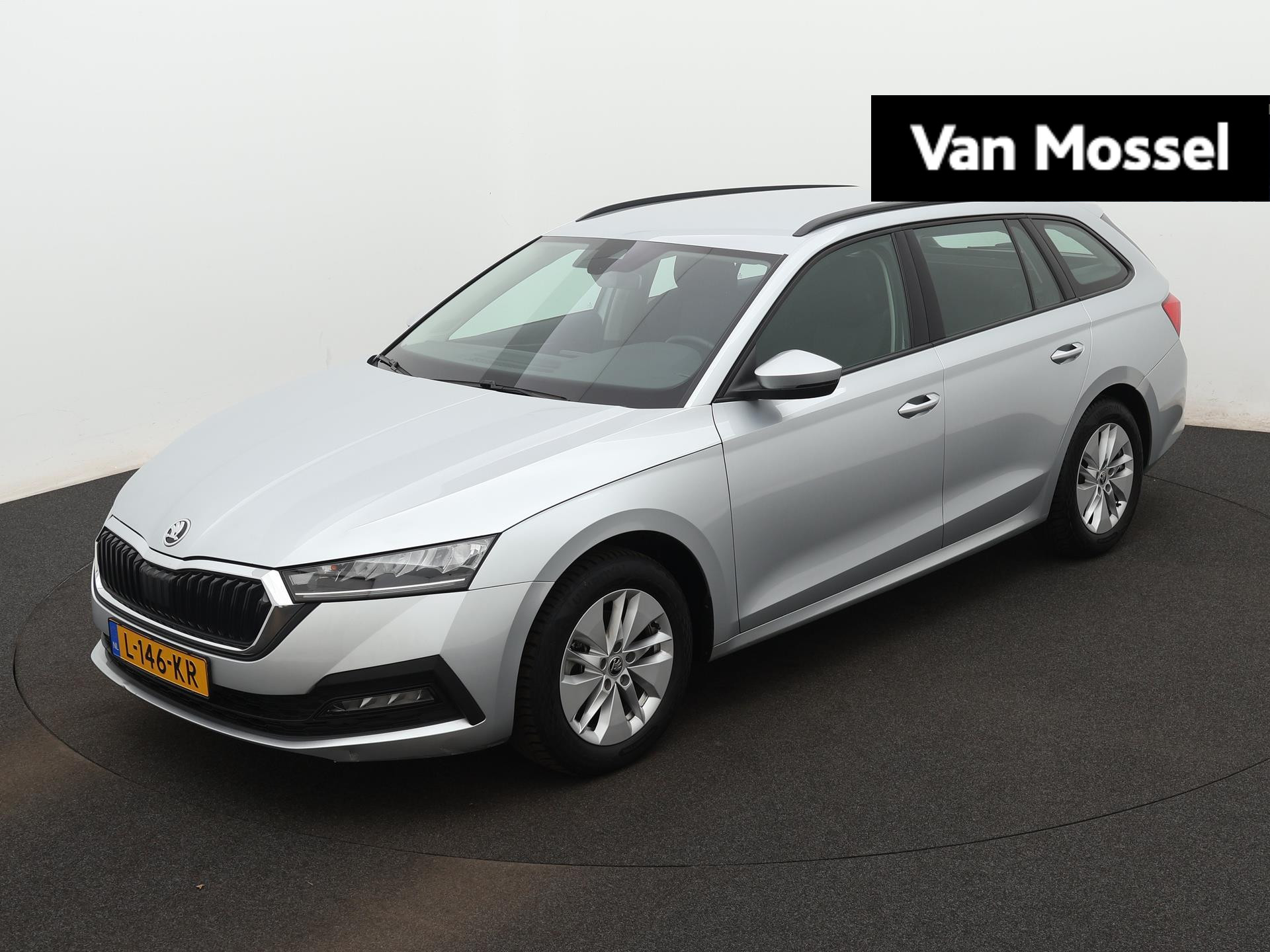 Škoda Octavia Combi 1.0 TSI Ambition | TREKHAAK | NAVIGATIE | CRUISE CONTROL | DIGITAAL DASHBOARD |