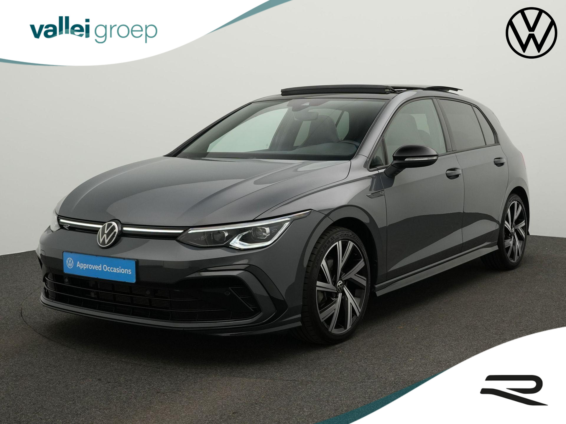 Volkswagen Golf 1.5 eTSI 150 pk DSG R-Line | Panoramadak | IQ Light | Stuur-/stoelverwarming | Achteruitrijcamera | Navigatie