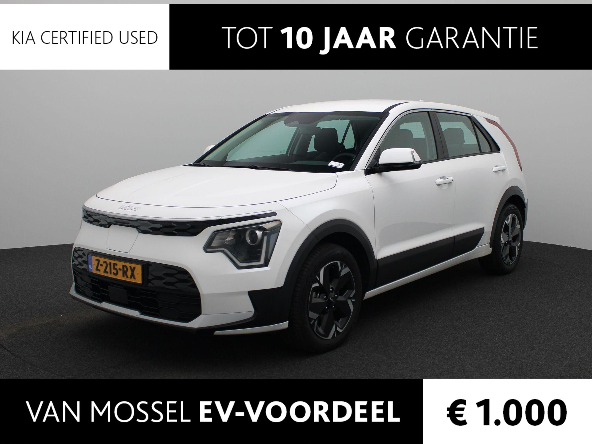 Kia Niro EV Light Edition 64.8 kWh | Navigatie | 17" LMV | Camera | Parkeer Sensoren | Cruise Control | Climate Control