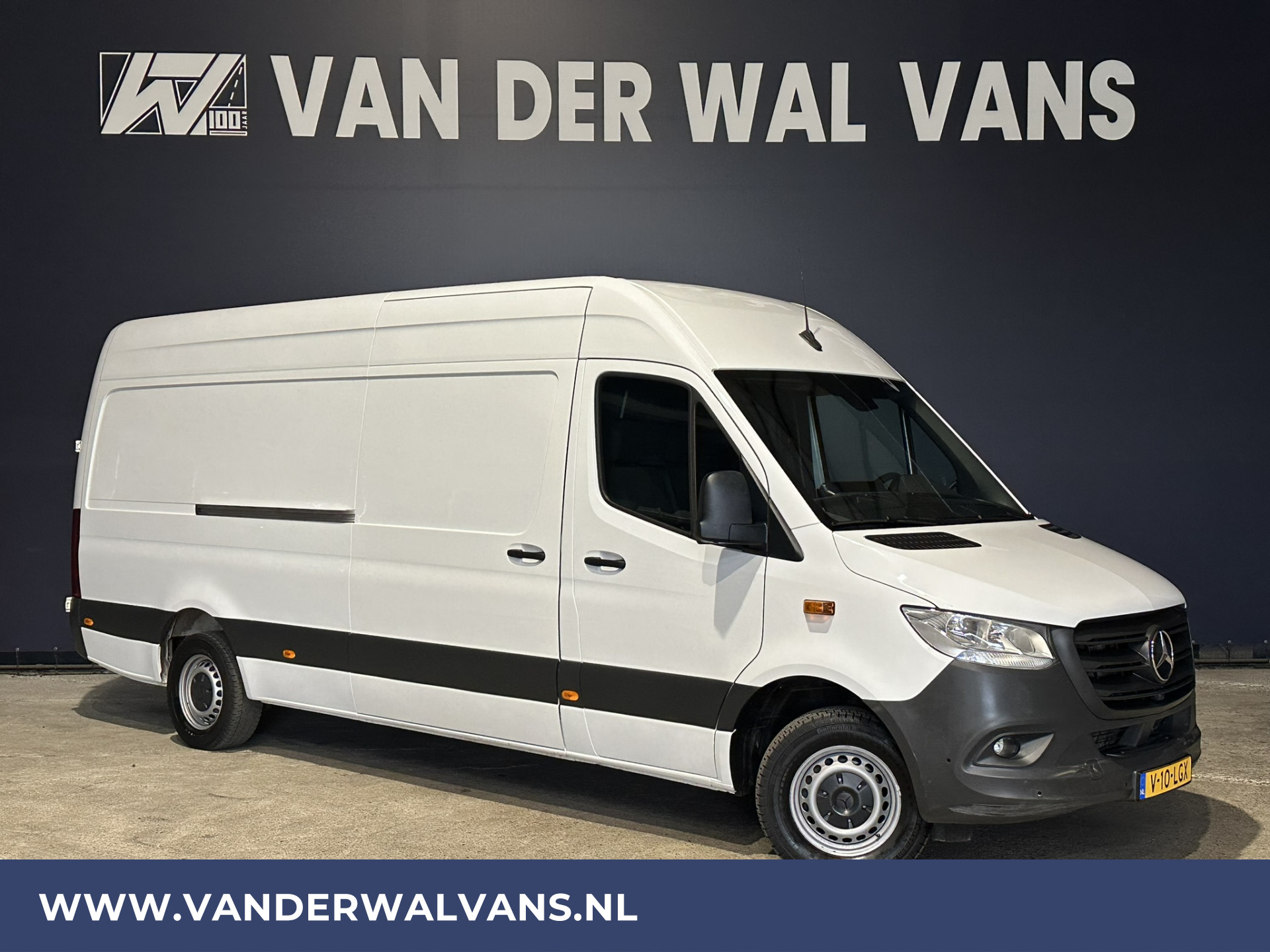 Mercedes-Benz Sprinter 315 CDI 150pk L3H2 Euro6 Airco | 360 Graden Camera | Navigatie | Apple Carplay Android Auto, Cruisecontrol, Parkeersensoren, Stoelverwarming, Chauffeursstoel, Bijrijdersbank