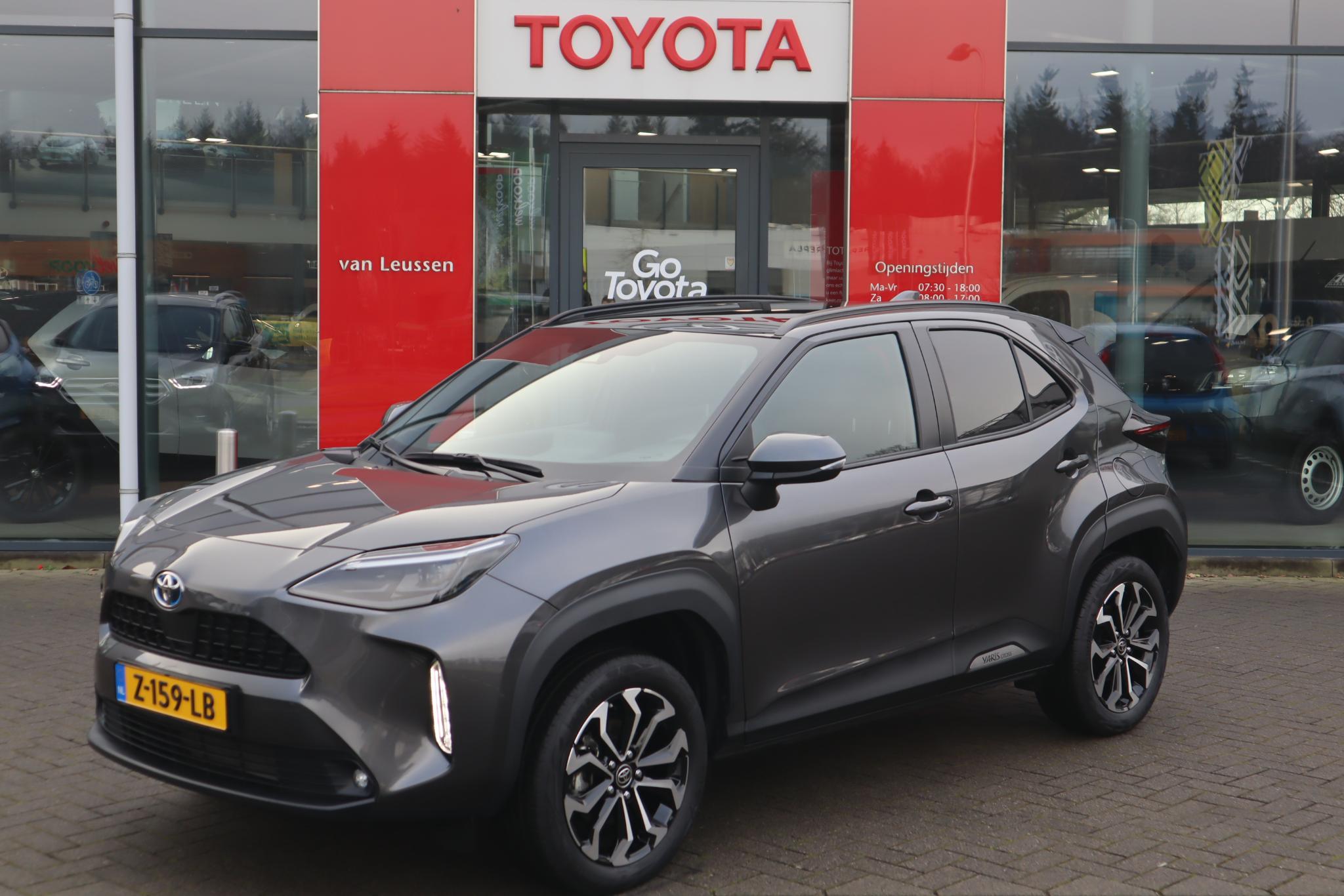 Toyota Yaris Cross 1.5 HYBRID DYNAMIC AWD PANODAK APPLE/ANDROID EL-ACHTERKLEP KEYLESS NAVI STUUR/STOELVERW. HEAD-UP