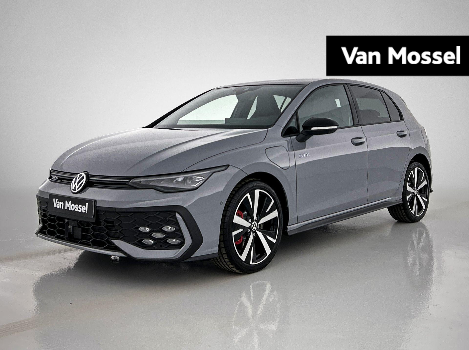 Volkswagen Golf 1.5 eHybrid GTE 272 PK | Black Style | IQ Lights | 360 Camera | Apple Carplay draadloos | Dodehoek sensoren | Stoelverwarming | Navigatie | Android Auto draadloos | Panoramadak | 18" Lichtmetalen velgen |
