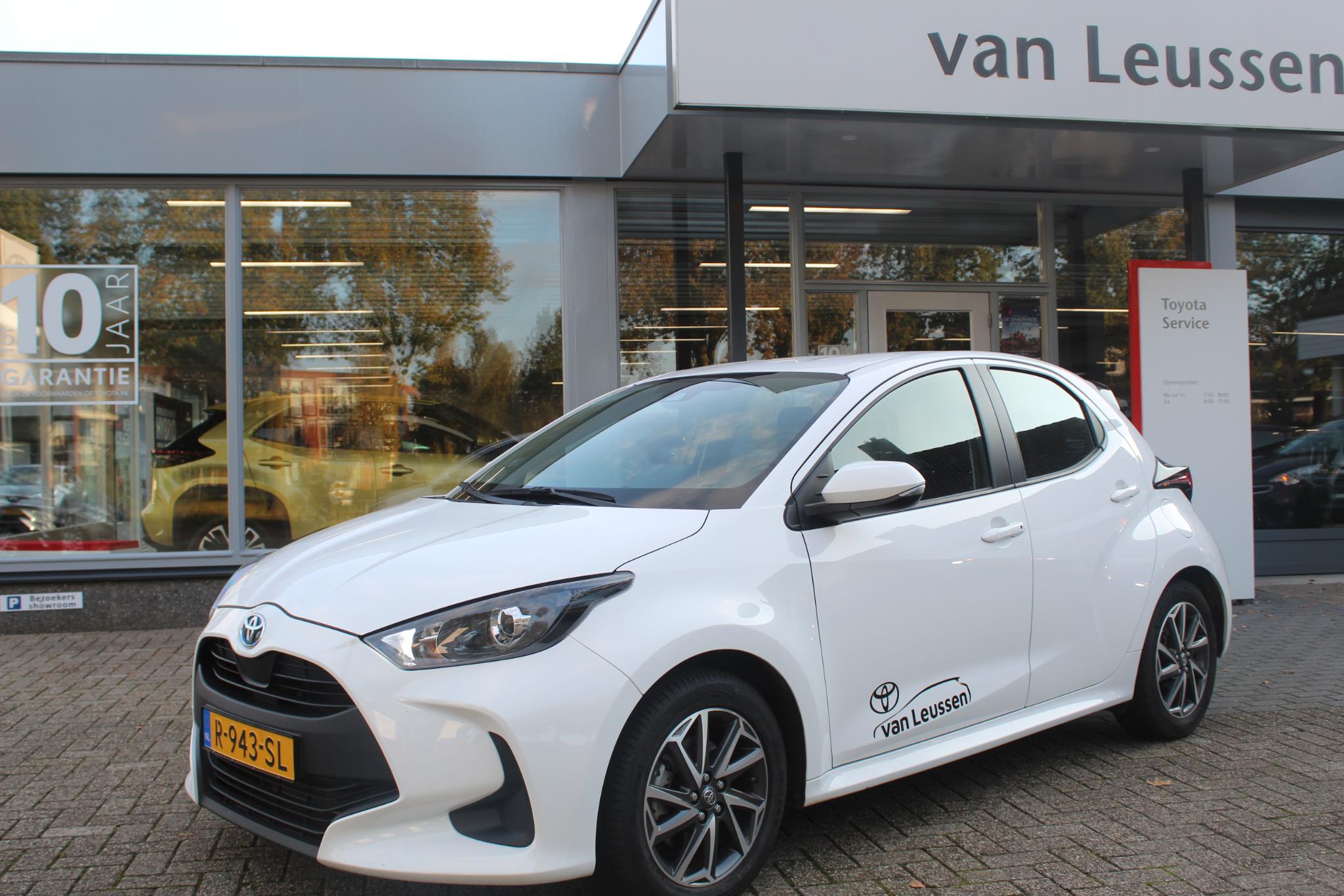 Toyota Yaris 1.5 HYBRID 16"LM-VELGEN AD-CRUISE DAB CAMERA CLIMA EL-RAMEN APPLE/ANDROID
