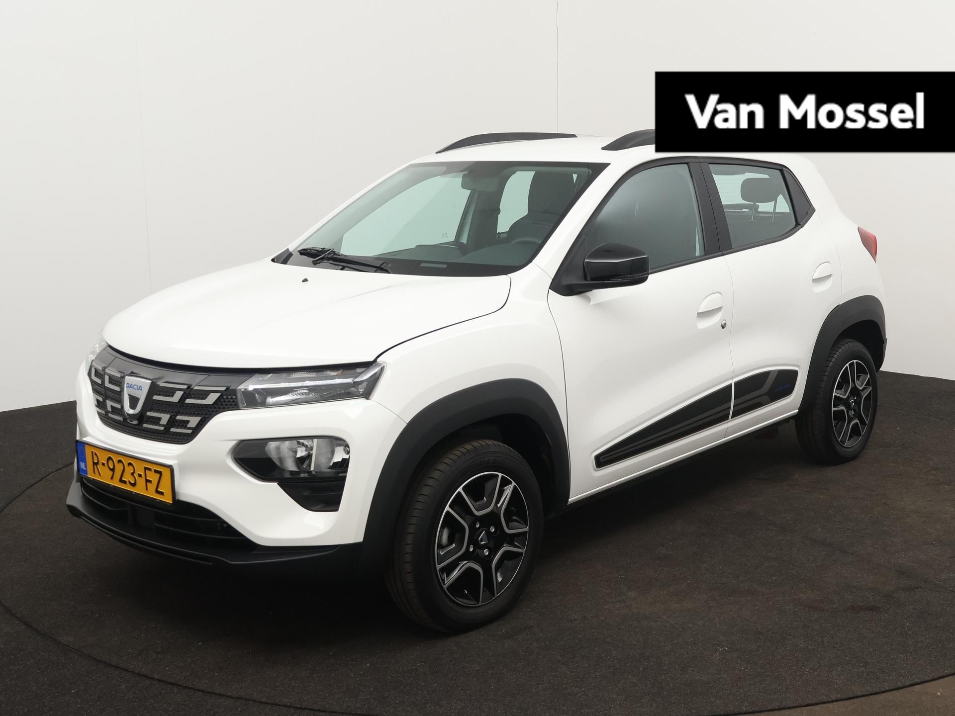 Dacia Spring Comfort Plus (Orange Pack) 27 kWh | Automaat | Achteruitrijcamera | parkeersensoren