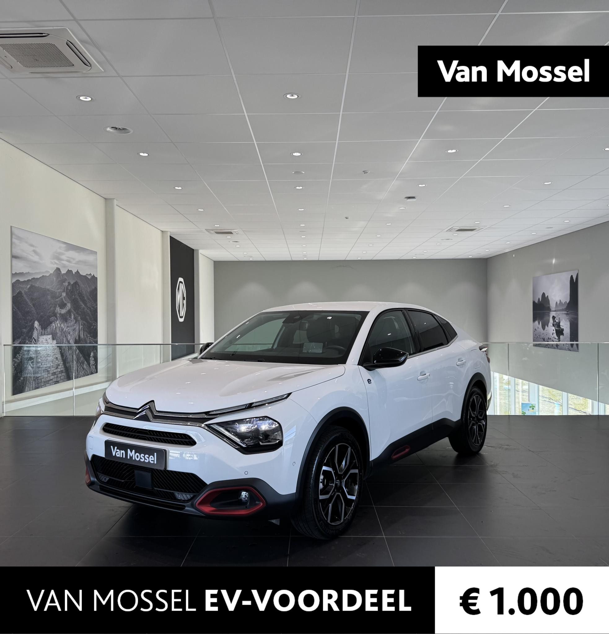 Citroën ë-C4 X Shine 50 kWh | Navigatie | Climate control | Camera | Head up Display | Voor en Achter Sensoren | 180 graden camera |