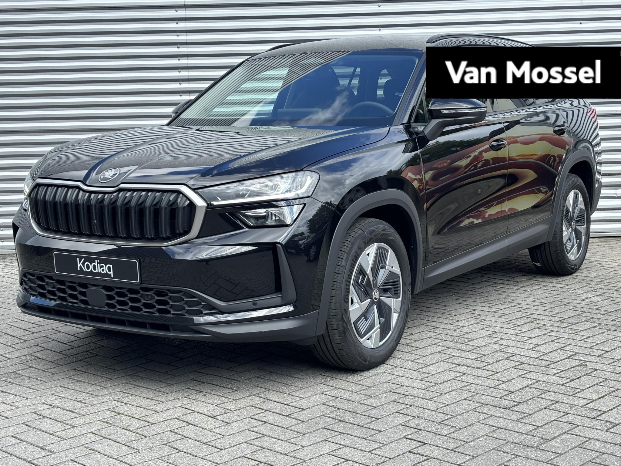 Škoda Kodiaq 1.5 TSI MHEV Business Edition 150 PK | Automaat | Matrix LED Koplampen | Navigatie | Lounge interieur | Light & View pakket | Keyless Entry | Achteruitrijcamera | Climate Control | Adaptive Cruise Control | Parkeersensoren | Elektrische achterklep | Privacy Glass | Stoelverwarming | Lichtmetalen velgen | € 2.000,- inruilpremie! | Direct leverbaar! |