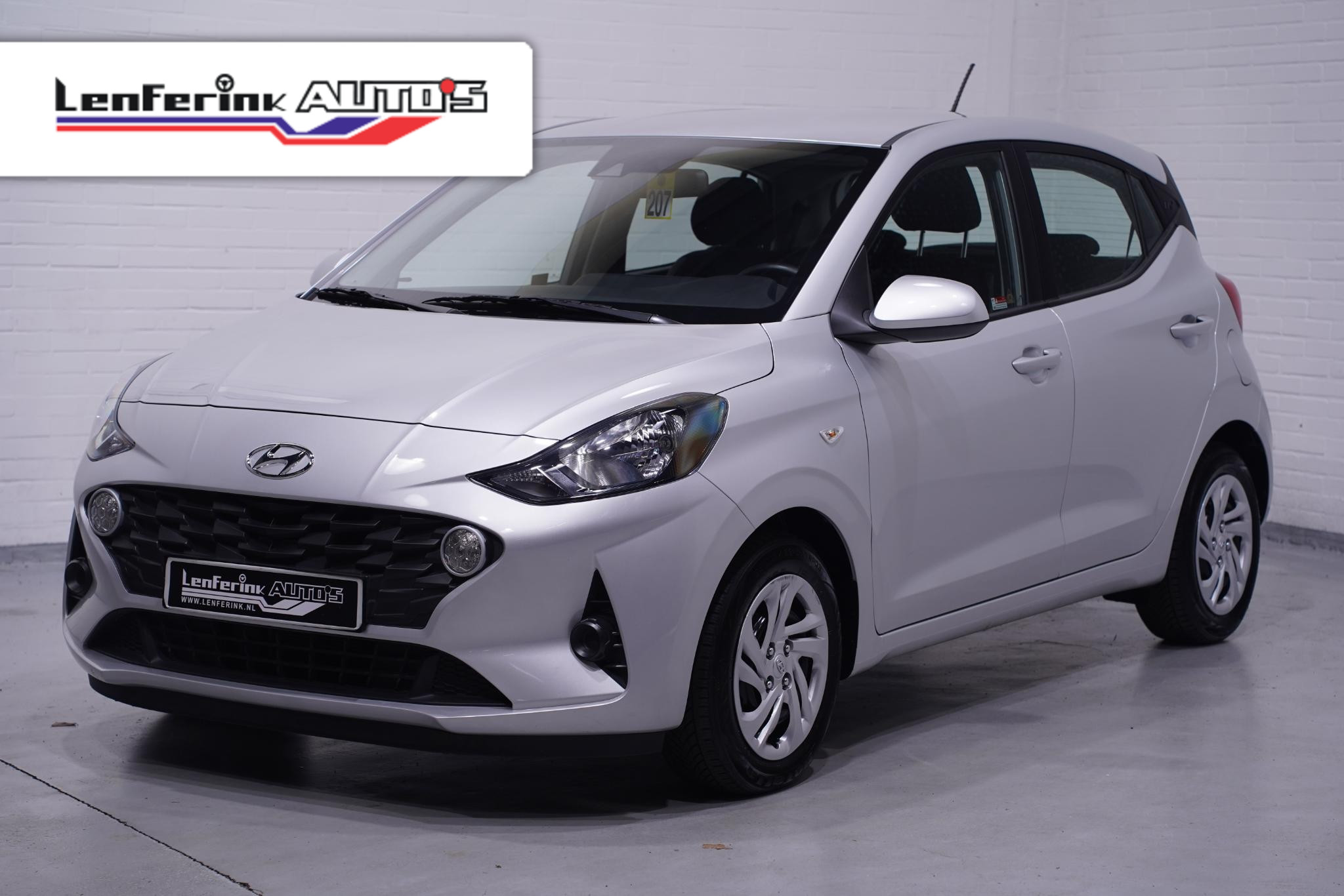 Hyundai i10 1.0 Select 5 Drs Airco Hyundai i10 1.0 Select PDC Stoel- en stuurverwarming