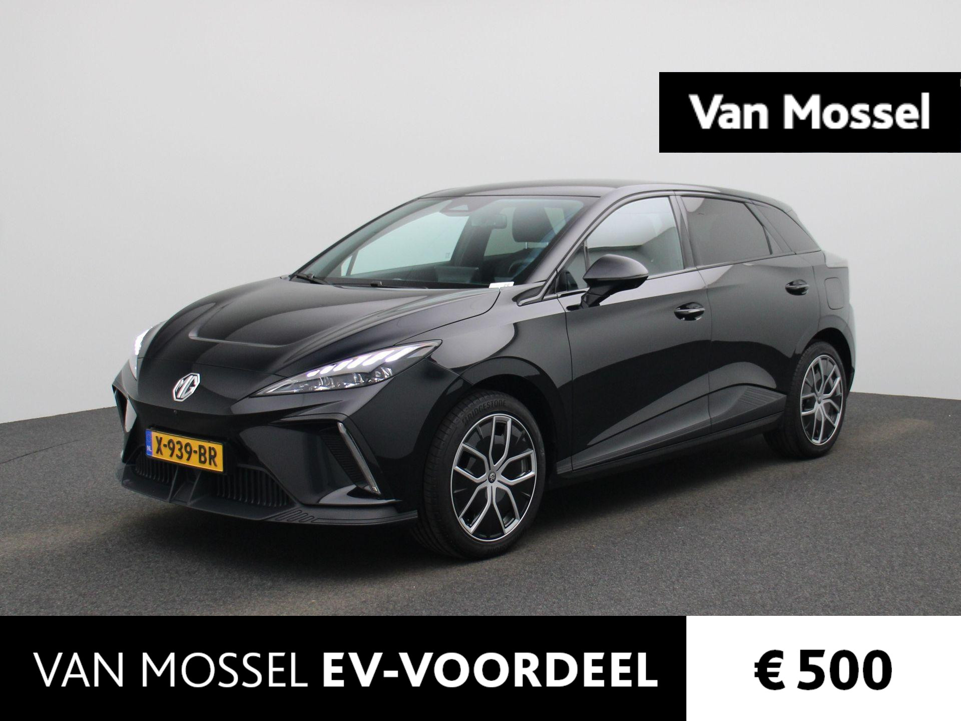 MG 4 Long Range Luxury 64 kWh | Navi | 360 Camera | Led Koplampen | Apple CarPlay | Getint Glas | Warmte Pomp |