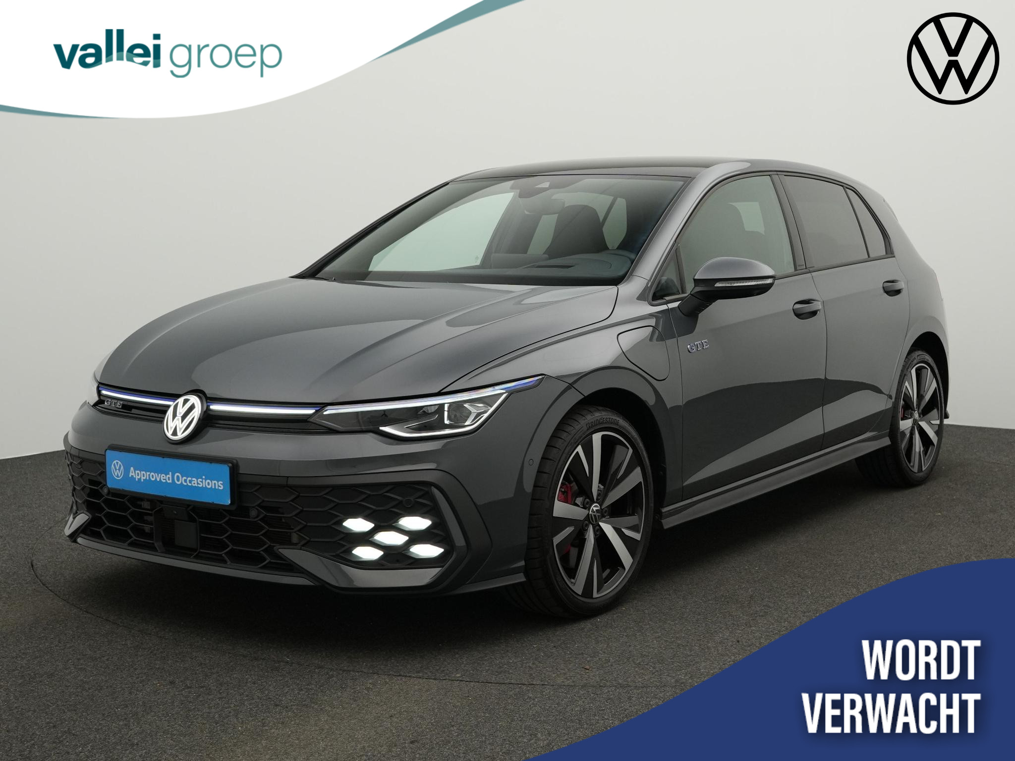Volkswagen Golf GTE 1.5 eHybrid 272 pk DSG | Adaptief onderstel | IQ Light | Rondomzicht camera | Head-up display | Stuur-/stoelverwarming