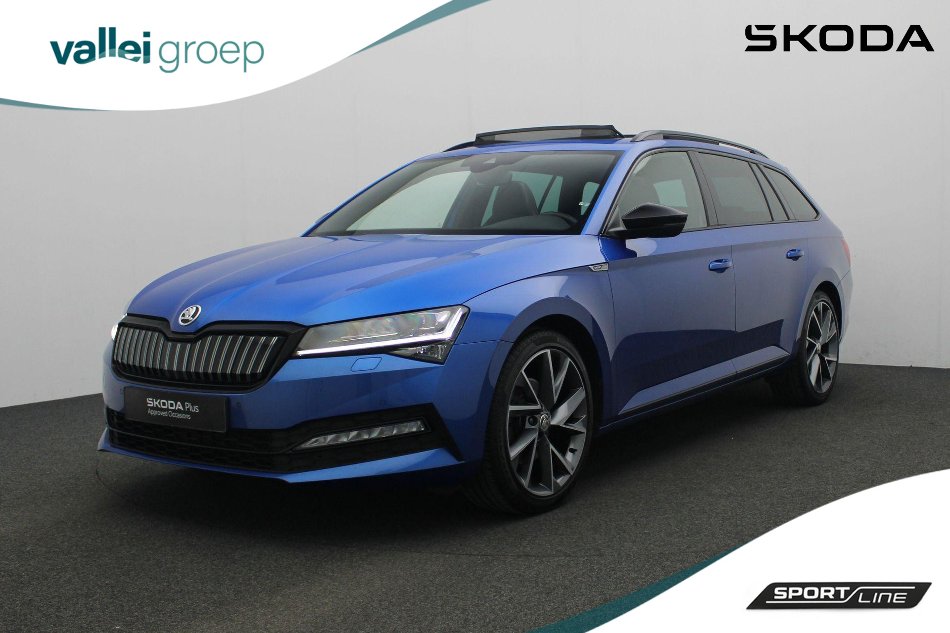 Škoda Superb Combi 1.4 TSI 218 pk DSG iV Sportline Business | Panoramadak | Matrix LED | Geheugenstoelen | Navigatie Columbus | Leder/alcantara | Adaptief onderstel