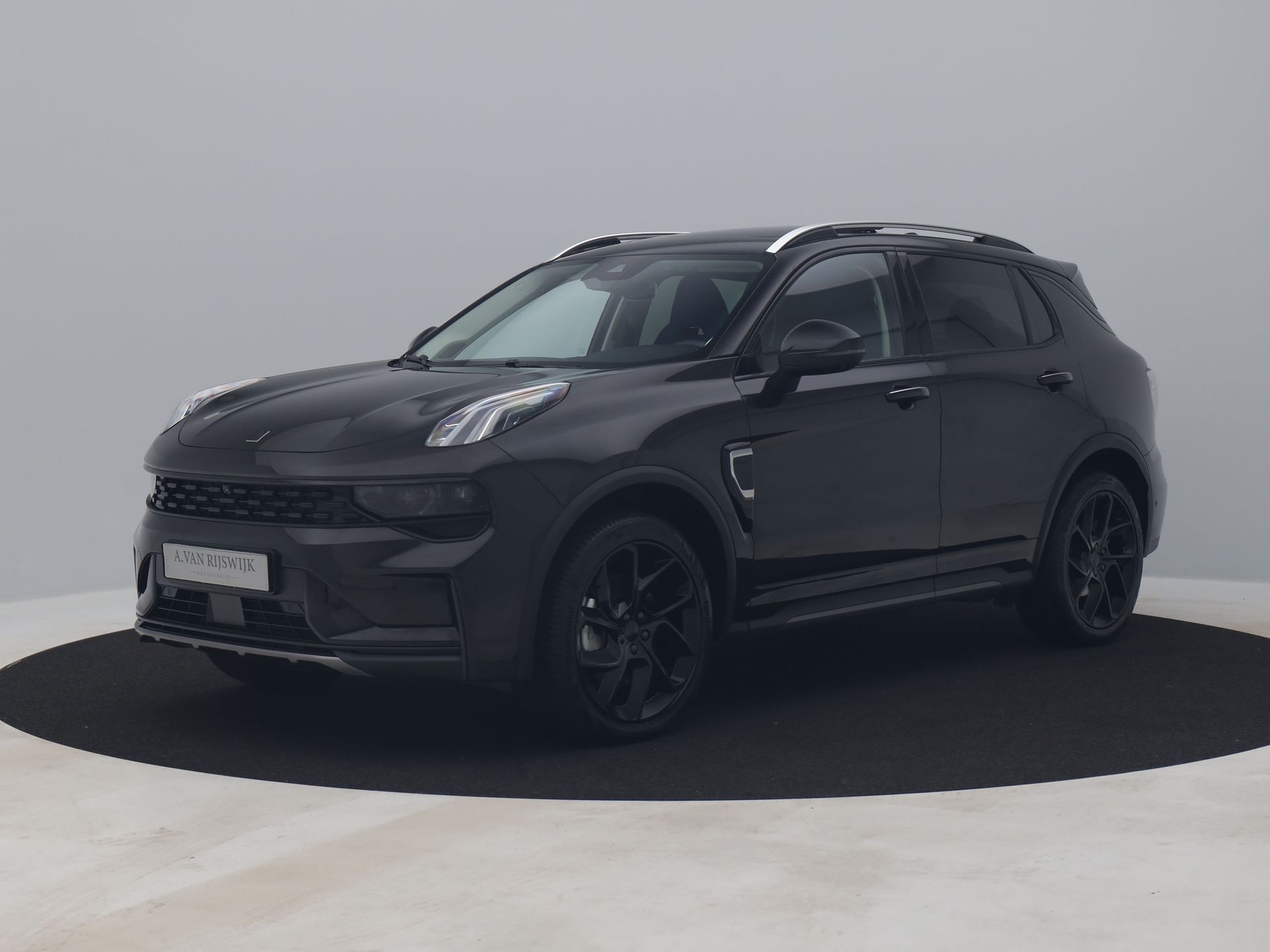 Lynk & Co 01 1.5 Plug-in Hybrid | 360° | BLACK