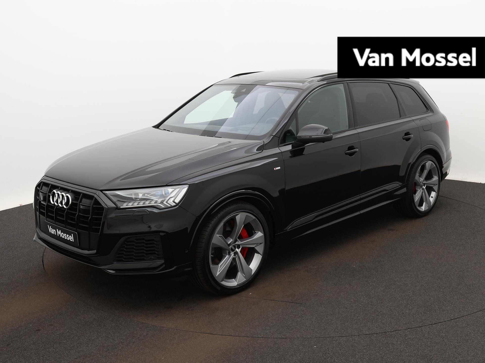 Audi Q7 60 TFSI e quattro Pro Line S Competition 456 PK | S-line | Automaat | Navigatie | 360 Camera | Panoramadak | Adaptive Cruise Control | Bang & Olufsen Premium 3D | Stoelverwarming | Stoelventilatie | Trekhaak | LED Matrix | Lichtmetalen velgen | Privacy glass |