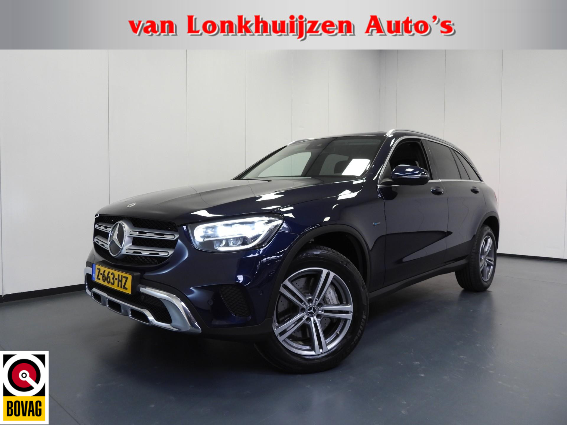 Mercedes-Benz GLC 300e 4MATIC Premium NAVI/CAMERA/LED/18"LMV!