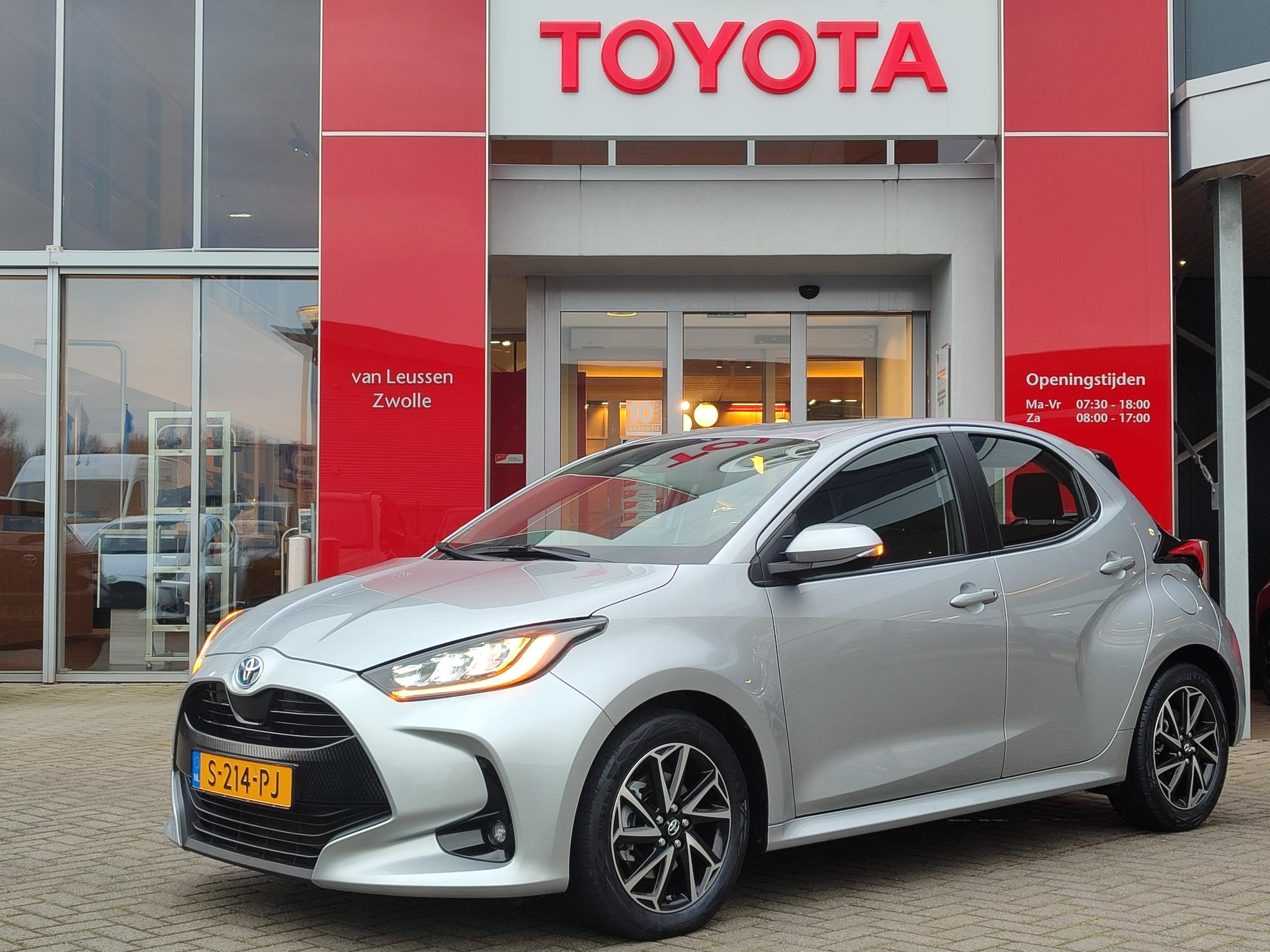 Toyota Yaris 1.5 Hybrid Dynamic LED KEYLESS APPLE/ANDROID CLIMA CAMERA AD-CRUISE NL-AUTO