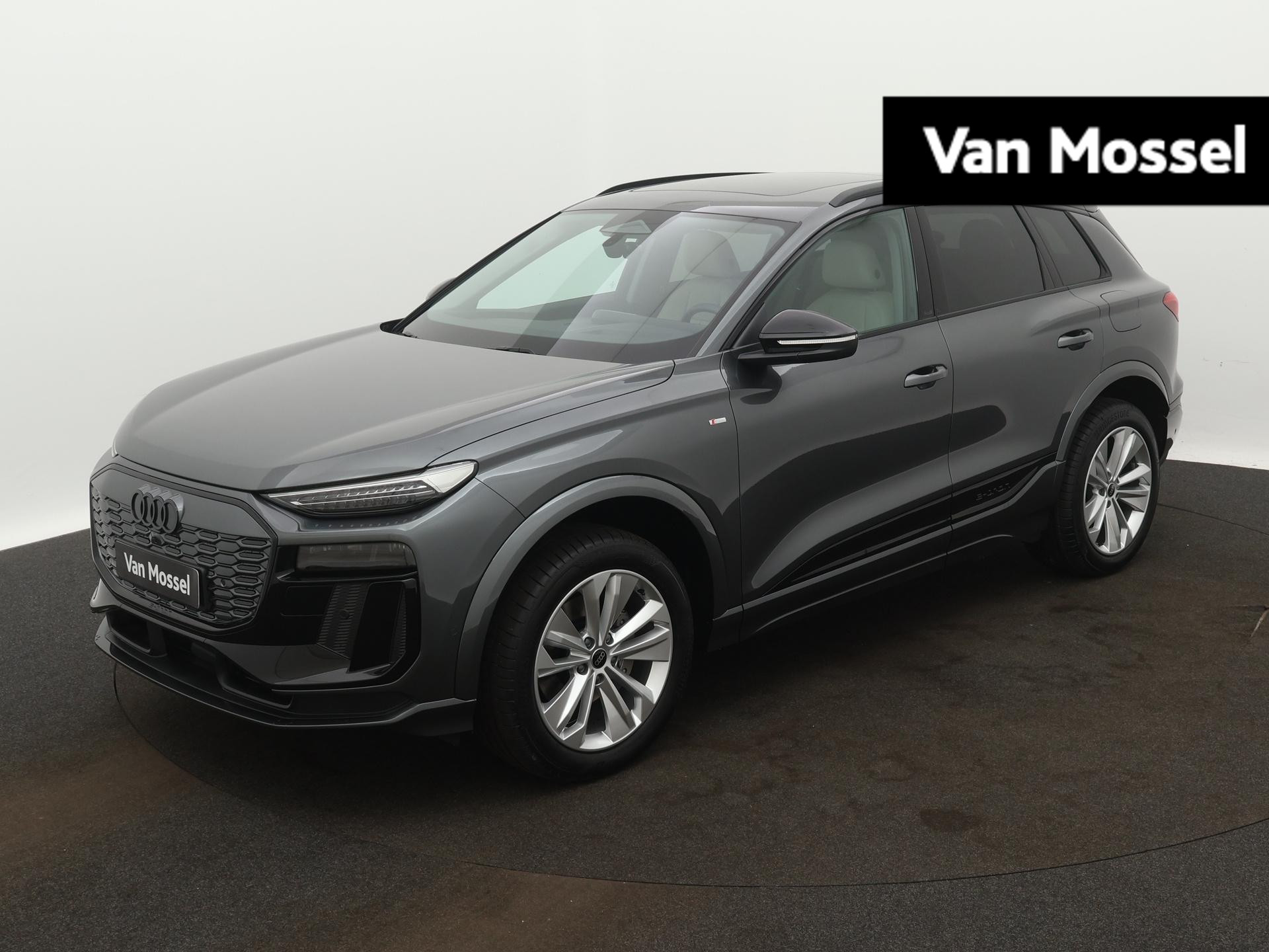 Audi Q6 e-tron Advanced edition performance 100 kWh | Nu tijdelijk een e-premie van €2.000,- | 20 Inch velgen | Glazen panoramadak | Adaptieve luchtvering | Optiekpakket Zwart | Head-up display | Trekhaak | Stuurverwarming | Elektrisch instelbare stoelen | MMI Bijrijdersscherm | Matrix Ledkoplampen| Adaptive cruise control | Omgevingscamera’s |