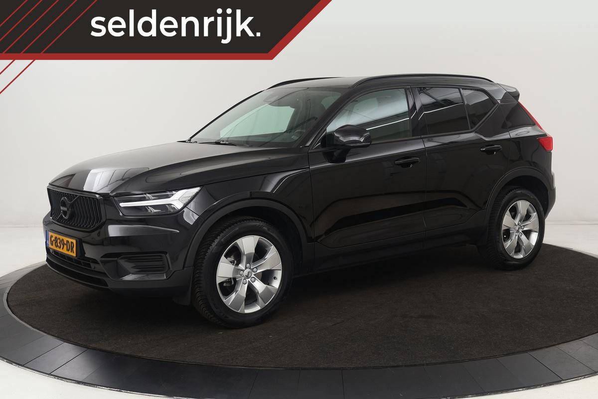 Volvo XC40 1.5 T3 Momentum Pro | Leder | Stoelverwarming | Camera | Navigatie | PDC | Full LED | Climate control